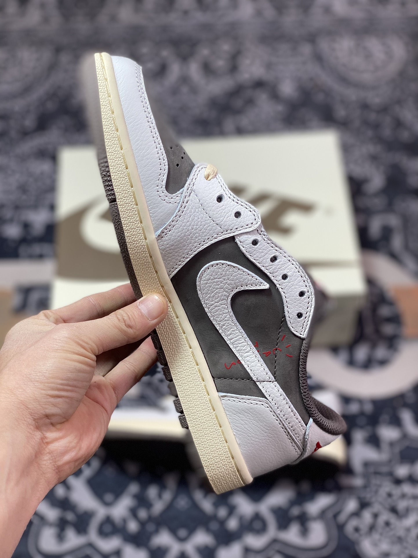 C9450  优选 市售天花板 纯原混卖版本 Travis Scott x Air Jordan 1 Low ” Reverse Mocha ” 白棕摩卡 低帮文化篮球鞋 DM7866-162