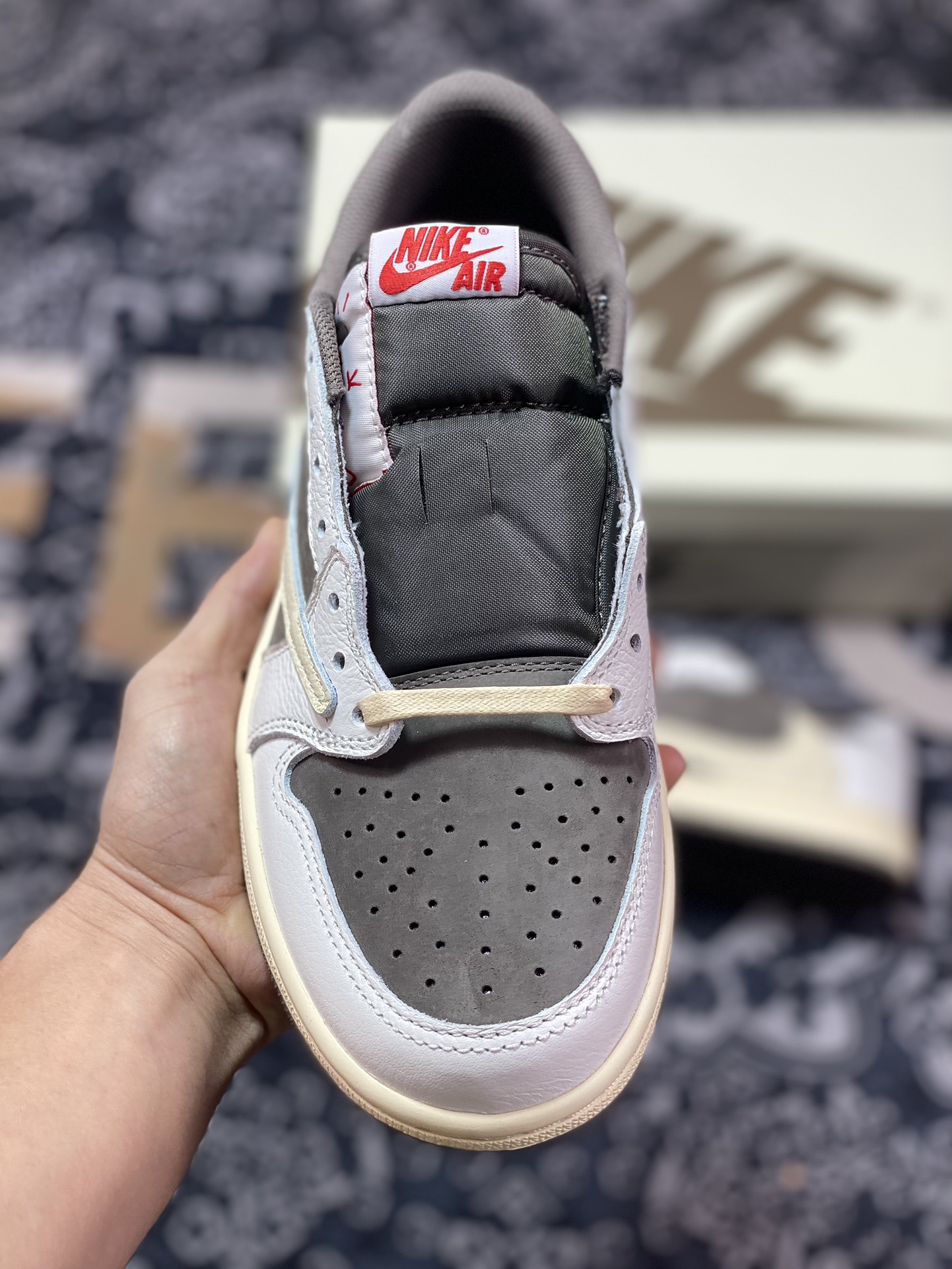 C9450  优选 市售天花板 纯原混卖版本 Travis Scott x Air Jordan 1 Low ” Reverse Mocha ” 白棕摩卡 低帮文化篮球鞋 DM7866-162