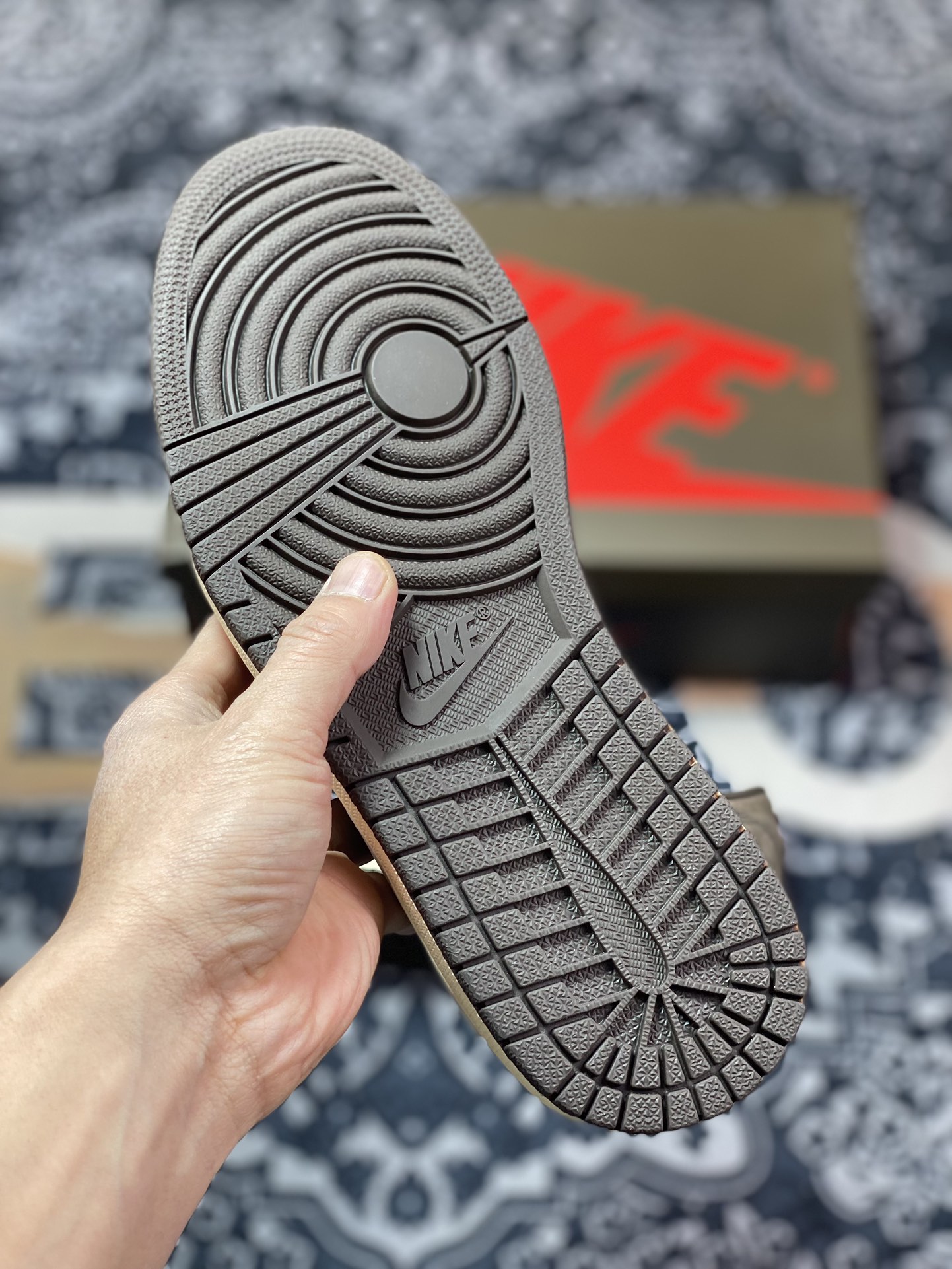 C9450  优选 市售天花板 纯原混卖版本 Travis Scott x Air Jordan 1 AJ1乔1 TS 联名倒钩 CQ4277-001