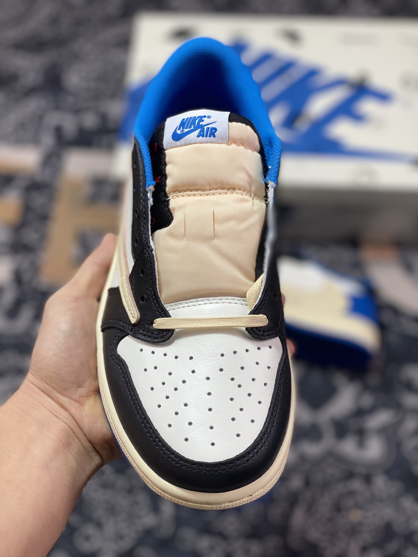 C9450  优选 市售天花板 纯原混卖版本Travis Scott x Fragment Design x Air Jordan 1 Low 乔1AJ1 TS藤原浩闪电三方联名倒钩低帮文化篮球鞋 DM7866-140