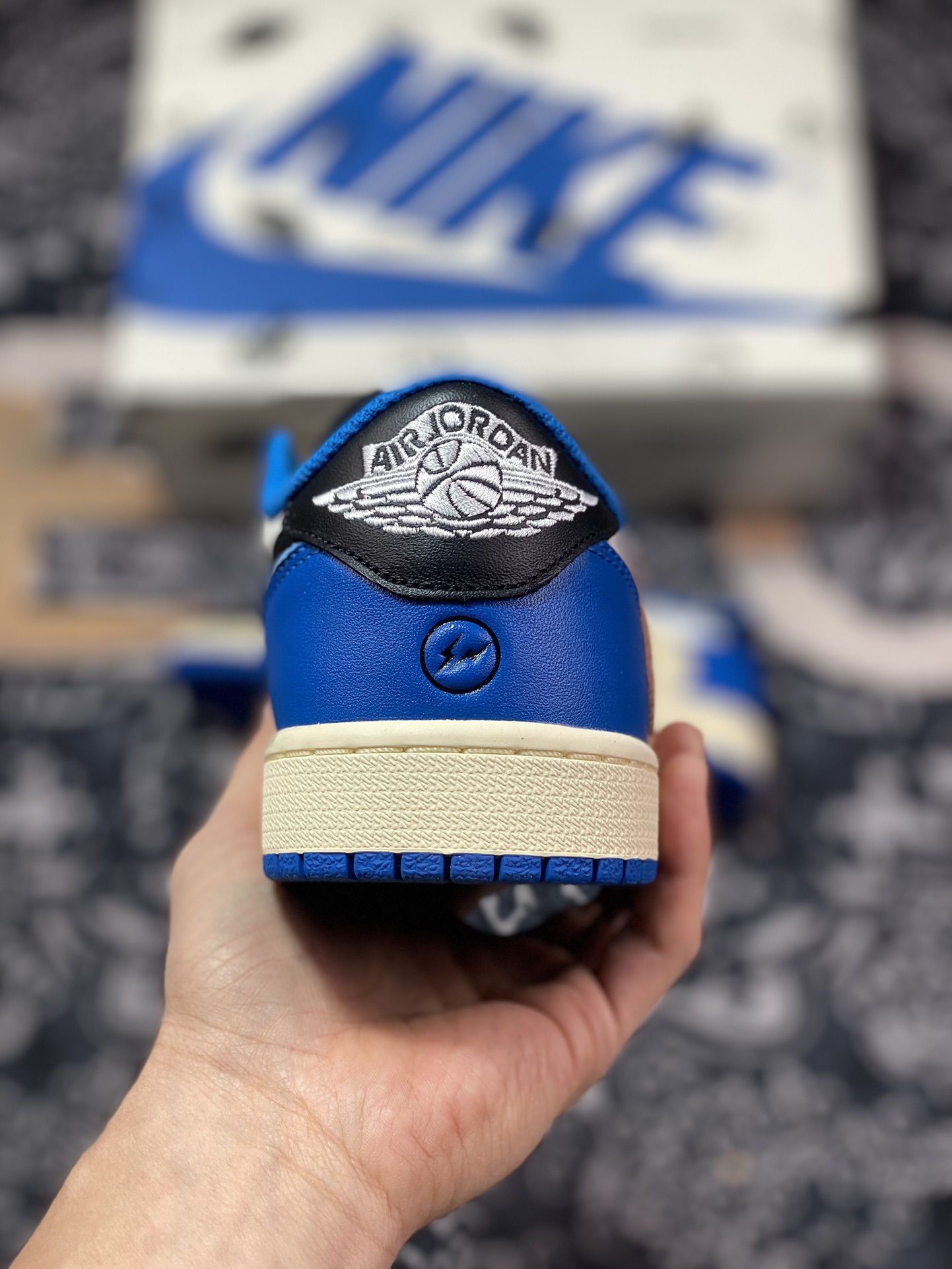C9450  优选 市售天花板 纯原混卖版本Travis Scott x Fragment Design x Air Jordan 1 Low 乔1AJ1 TS藤原浩闪电三方联名倒钩低帮文化篮球鞋 DM7866-140
