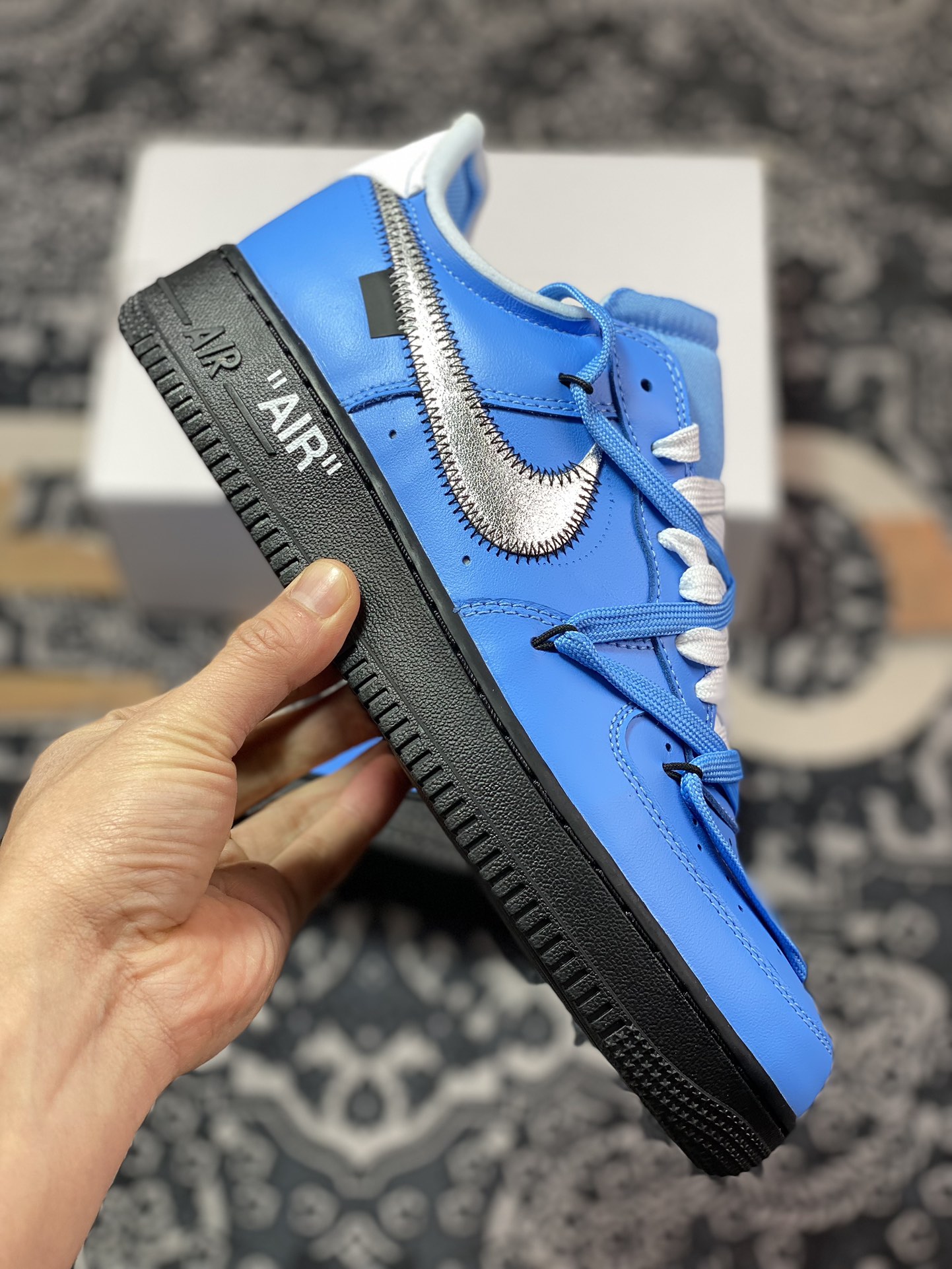 320 MoMA x Off-White x Nike Air Force 1'07 Low"MCA University Blue"空军一号板鞋“OW天空蓝黑银绑绳”CI1173-400