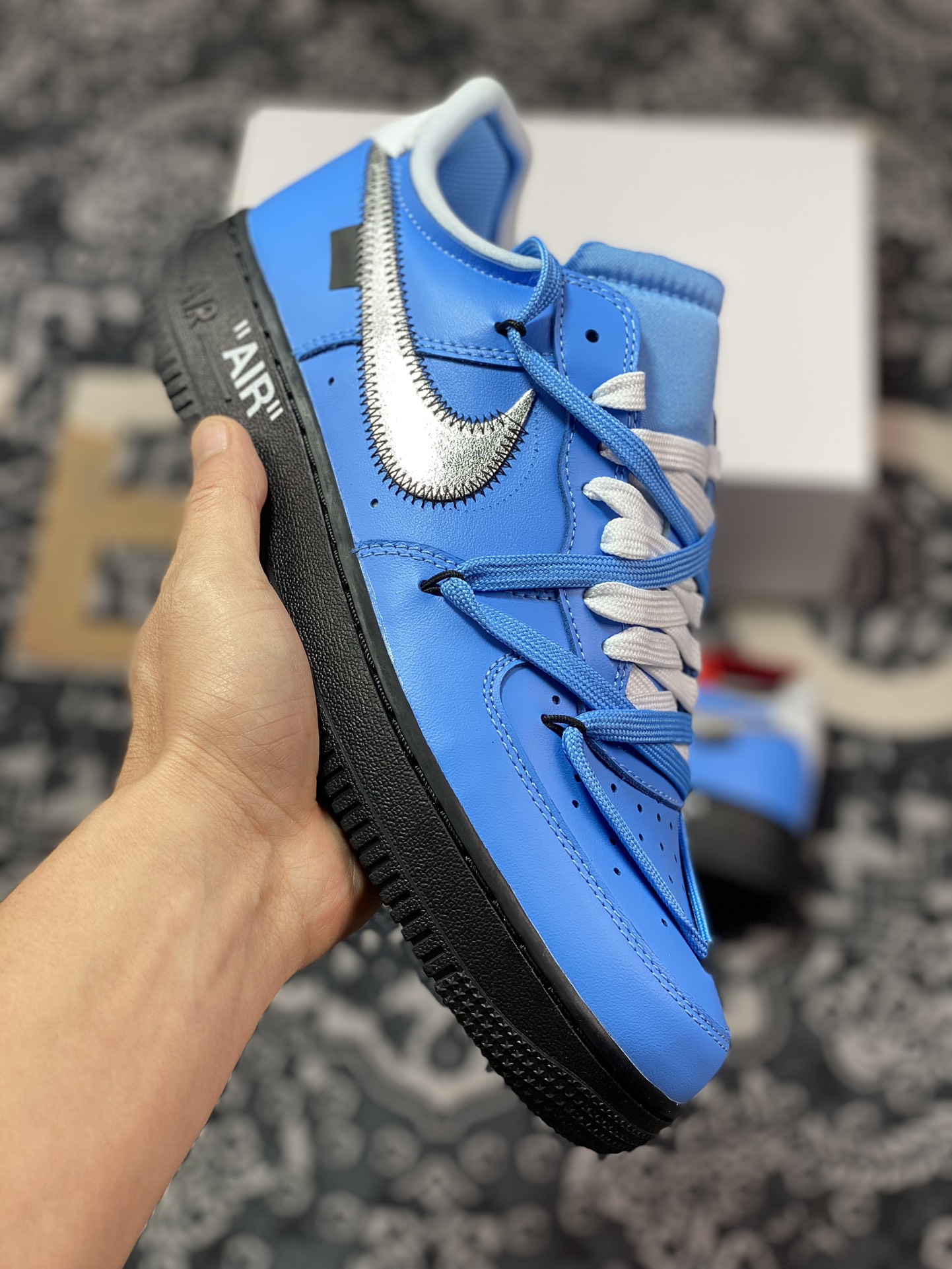 320 MoMA x Off-White x Nike Air Force 1’07 Low”MCA University Blue”空军一号板鞋“OW天空蓝黑银绑绳”CI1173-400