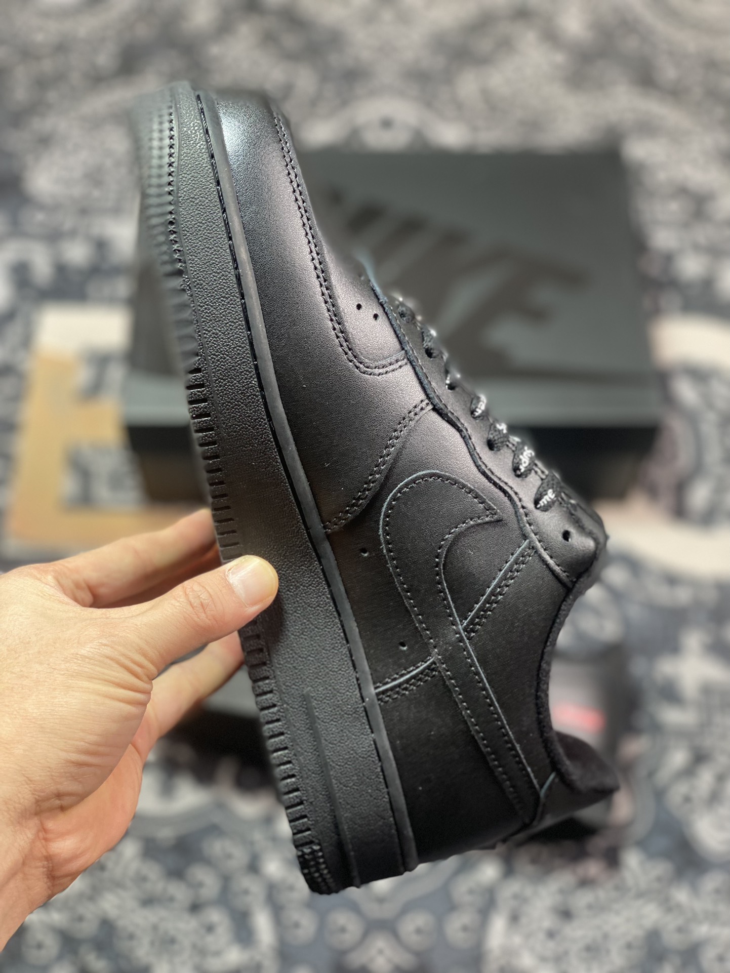 240 Supreme x Nike Air Force 1'07 Low"Black"空军一号经典低帮板鞋“皮革黑红LOGO”CU9225-001