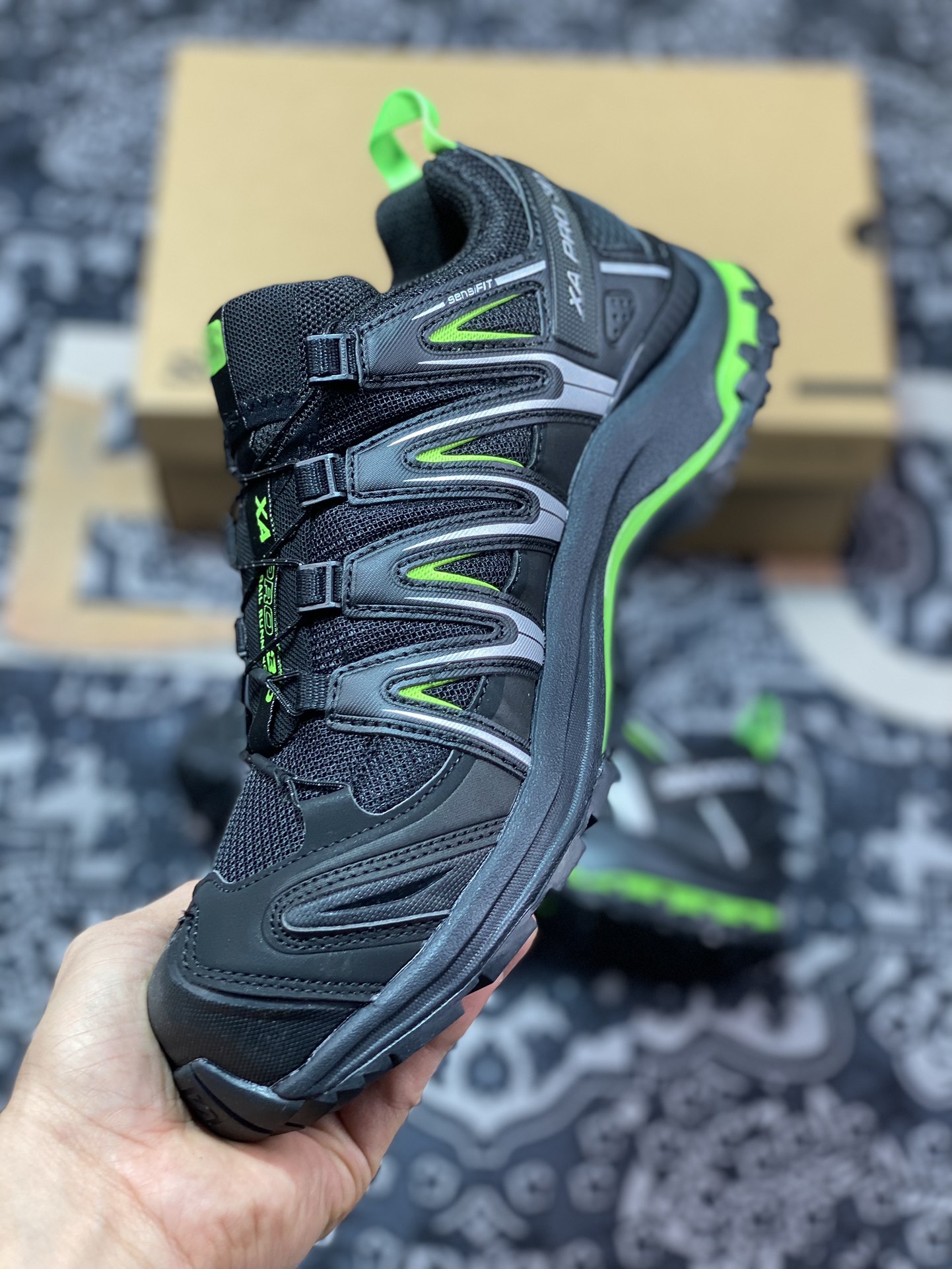 240 萨洛蒙/Salomon XA Pro 3D GTX"Black/Sliver/Volt"XA专业型跑步鞋“黑银荧光绿”474779