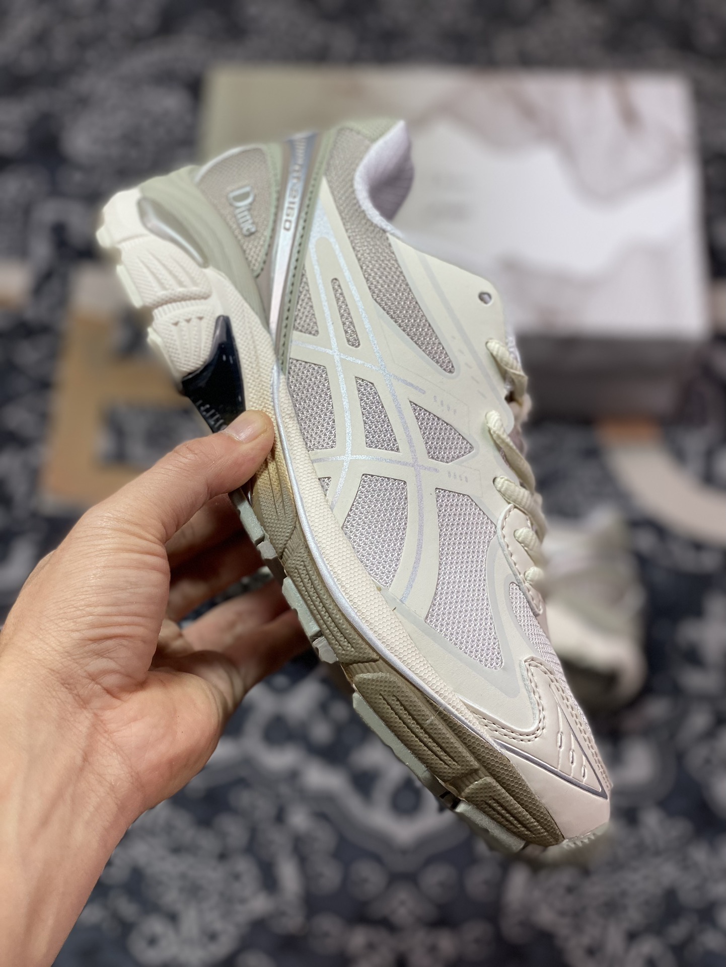 180 Dime x 亚瑟士/Asics GT-2160 系列低帮慢跑鞋“联名米白灰渐变灰绿”1201A887-100