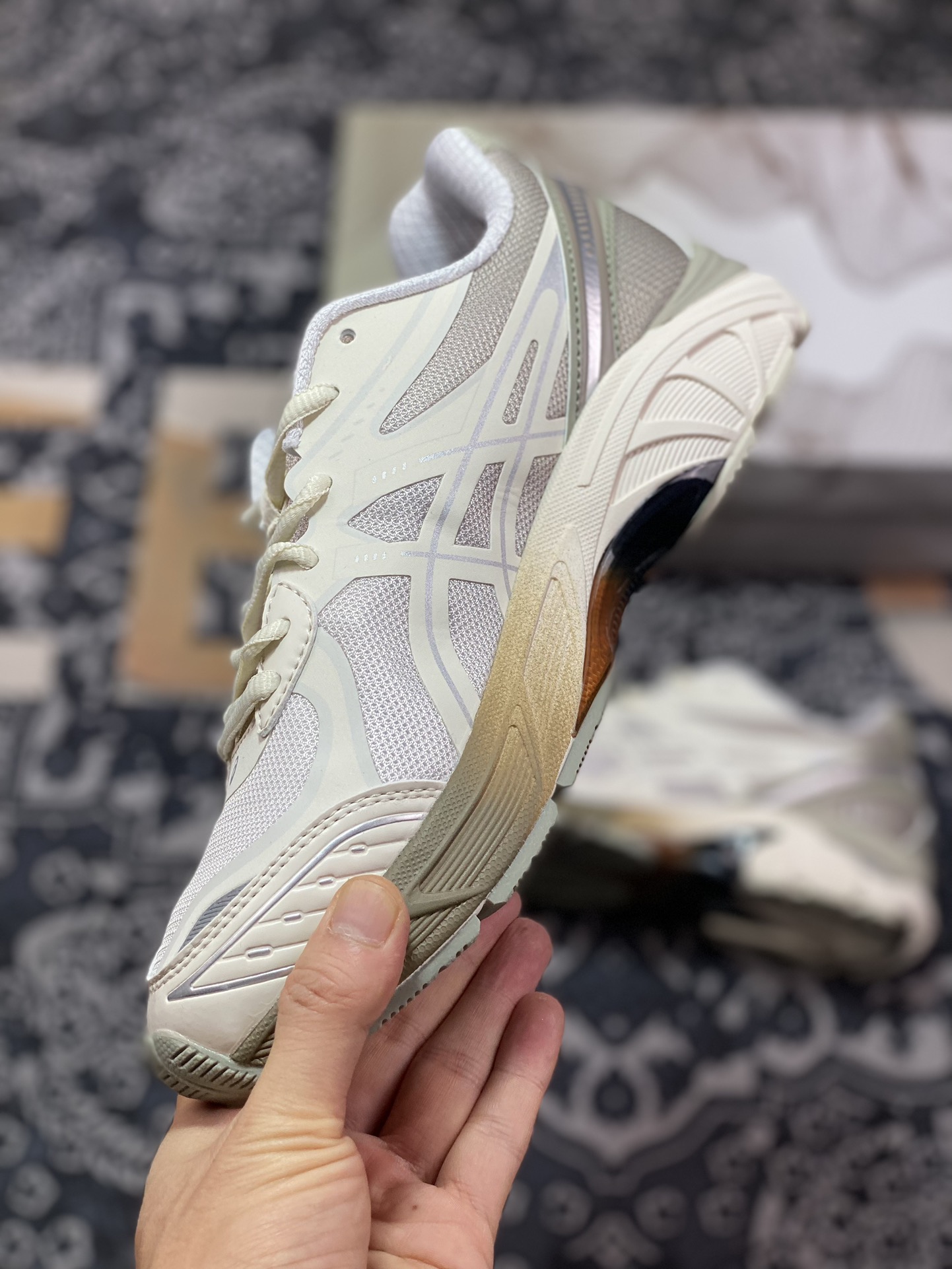 180 Dime x 亚瑟士/Asics GT-2160 系列低帮慢跑鞋“联名米白灰渐变灰绿”1201A887-100