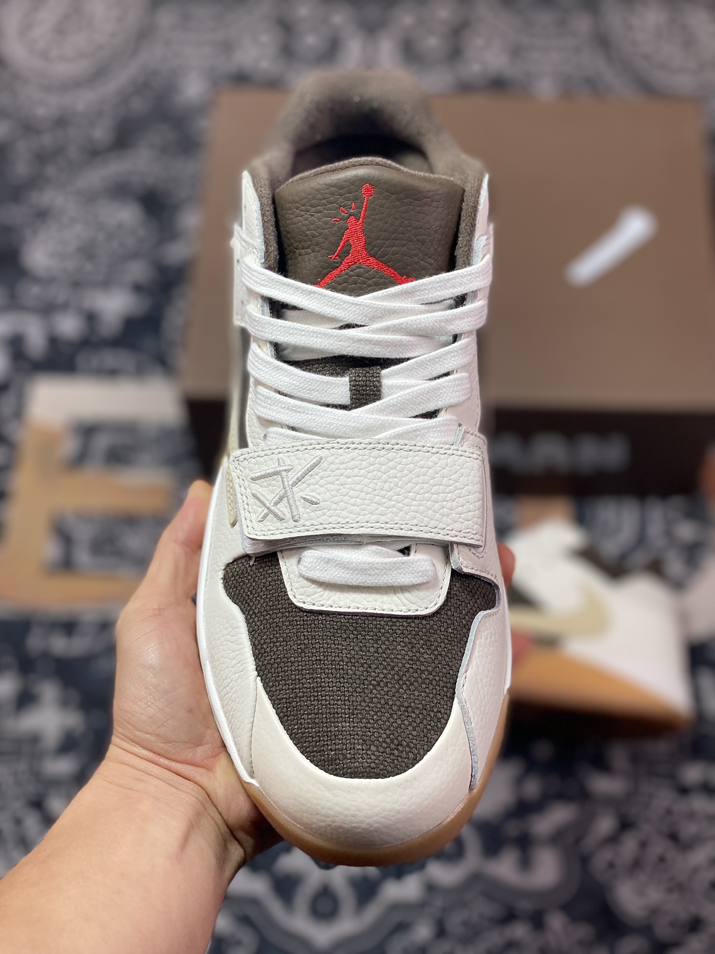 440 优选 原装级别 纯原版本 Travis Scott x Air Jordan Executive The Check 联名款复古文化篮球鞋 FZ8117-100