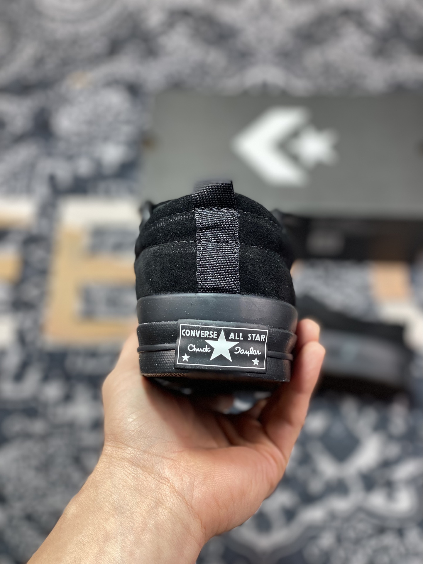 160   重磅回归军事机车余文乐品牌再度联名 MADNESS x Converse One Star  一星低帮硫化百搭板鞋“雪花植绒黑米白” 161027c