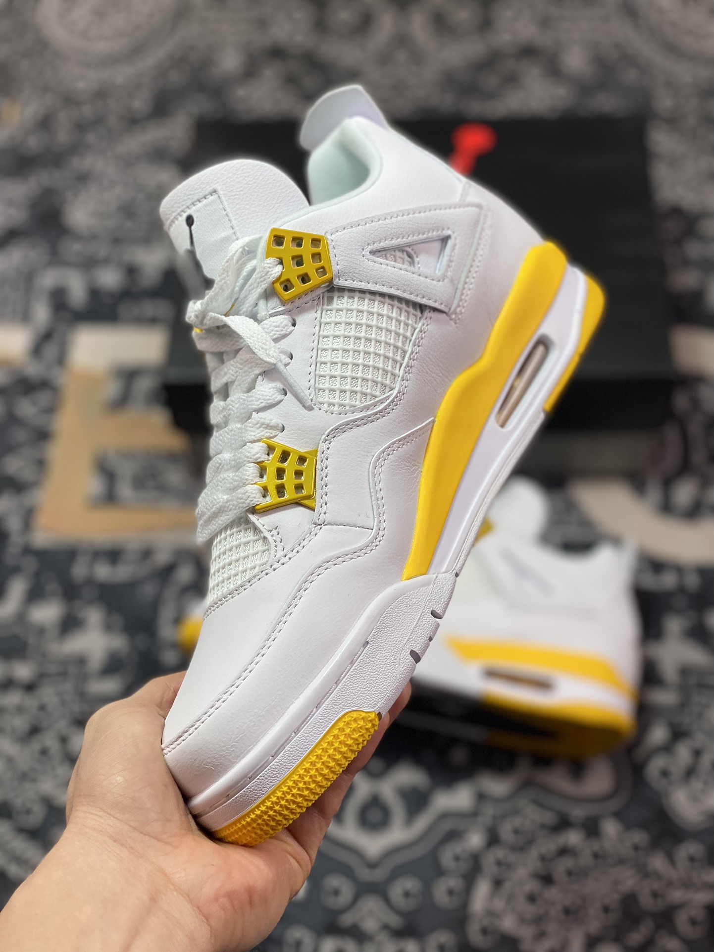 380  Air Jordan AJ4 Retro 白黄 AQ9129-102