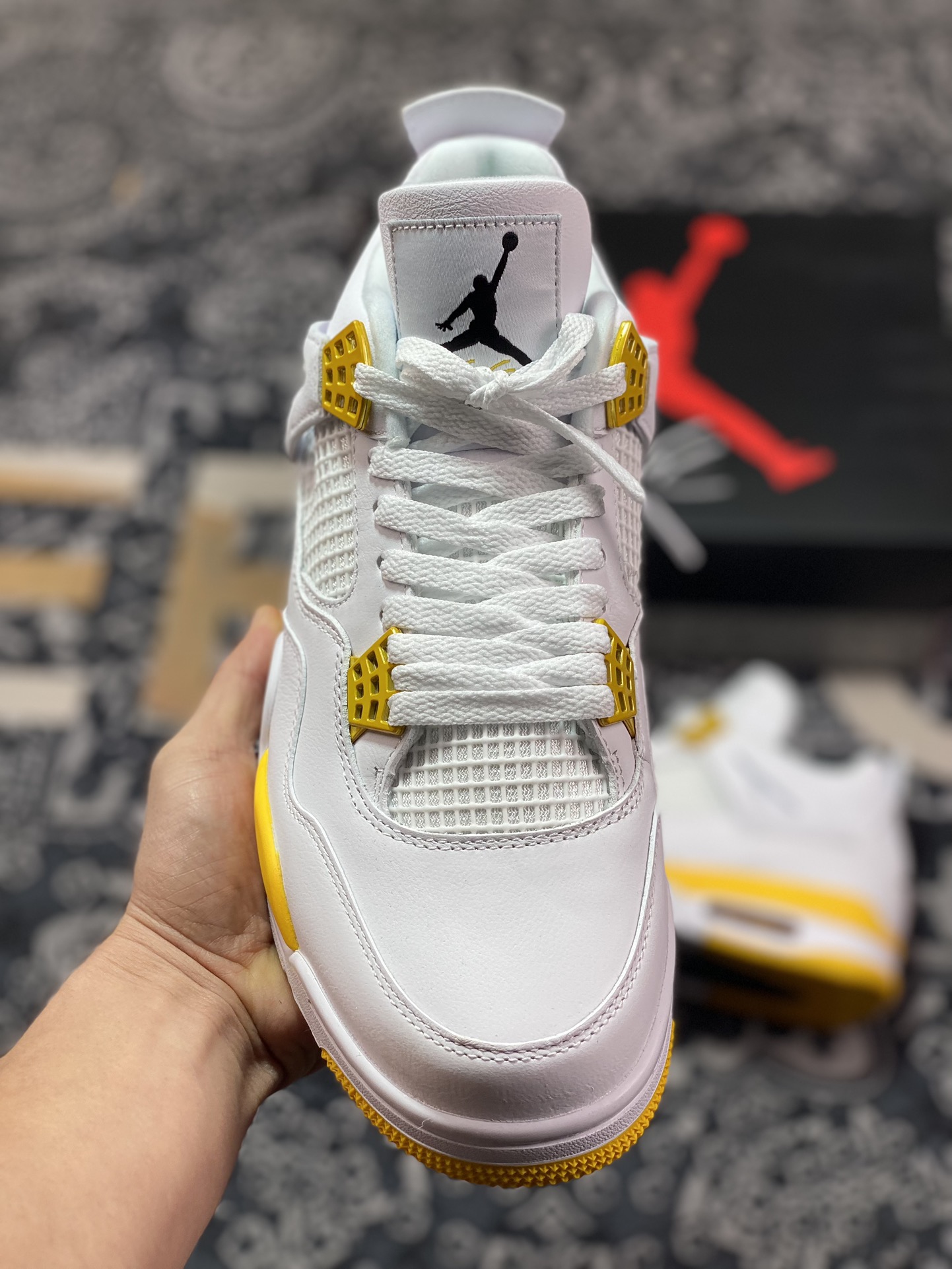 380  Air Jordan AJ4 Retro 白黄 AQ9129-102