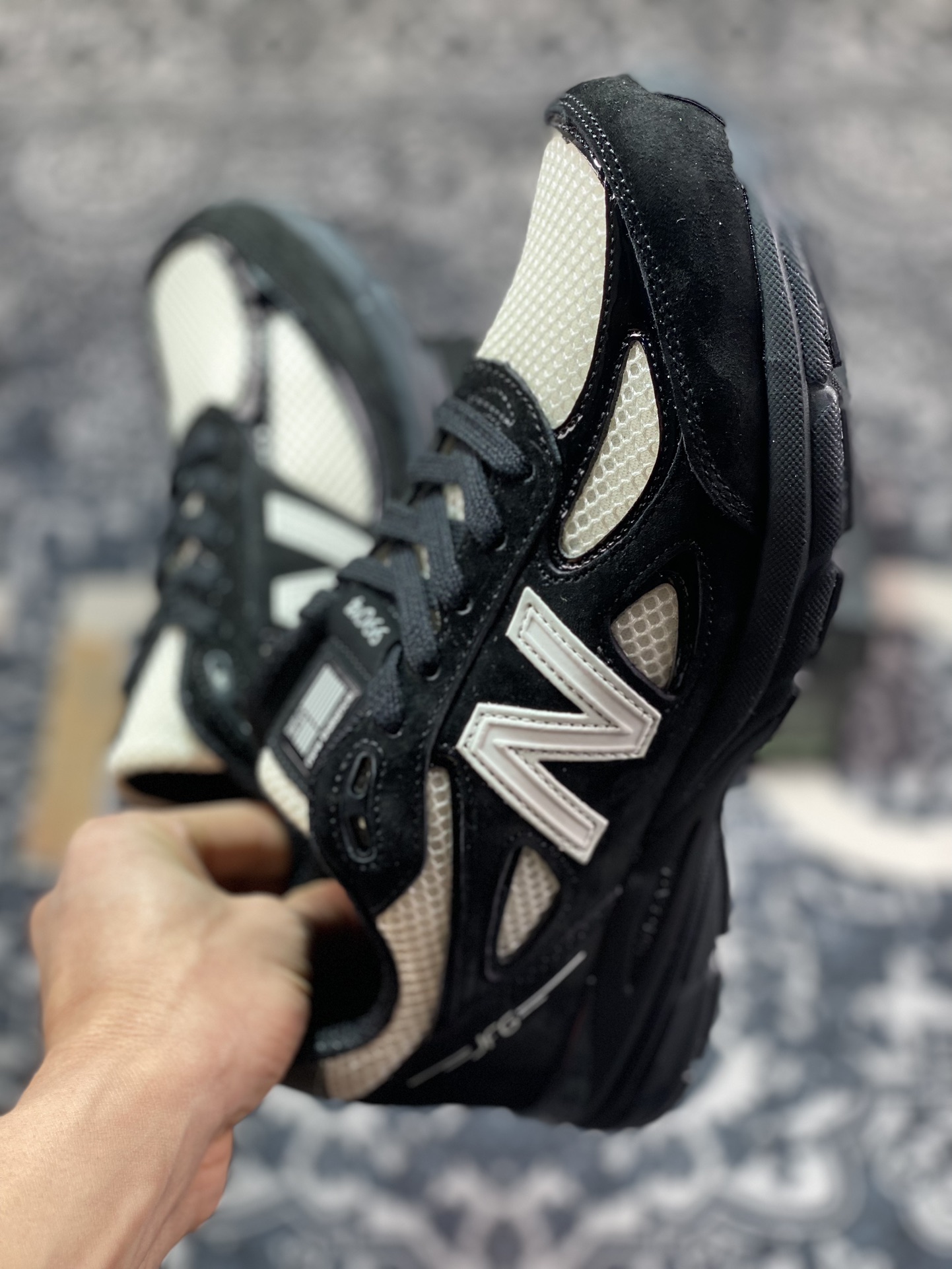 340  NB新百伦New Balance in USA M990V4"1998 Pack/Outro"系列美产跑步鞋“联名黑白熊猫”U990JS4