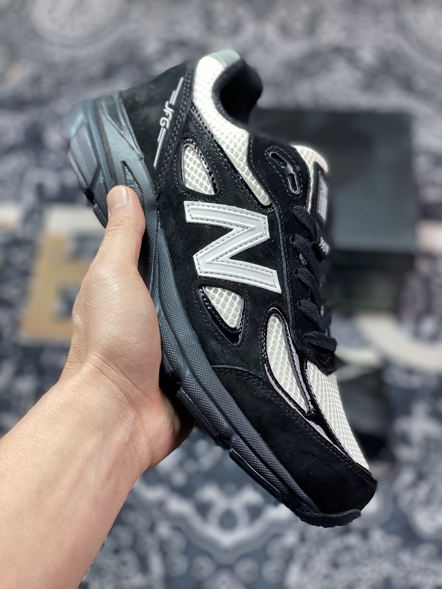 340  NB新百伦New Balance in USA M990V4″1998 Pack/Outro”系列美产跑步鞋“联名黑白熊猫”U990JS4