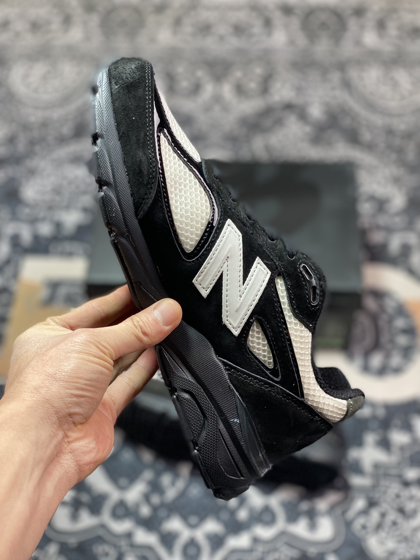 340  NB新百伦New Balance in USA M990V4"1998 Pack/Outro"系列美产跑步鞋“联名黑白熊猫”U990JS4