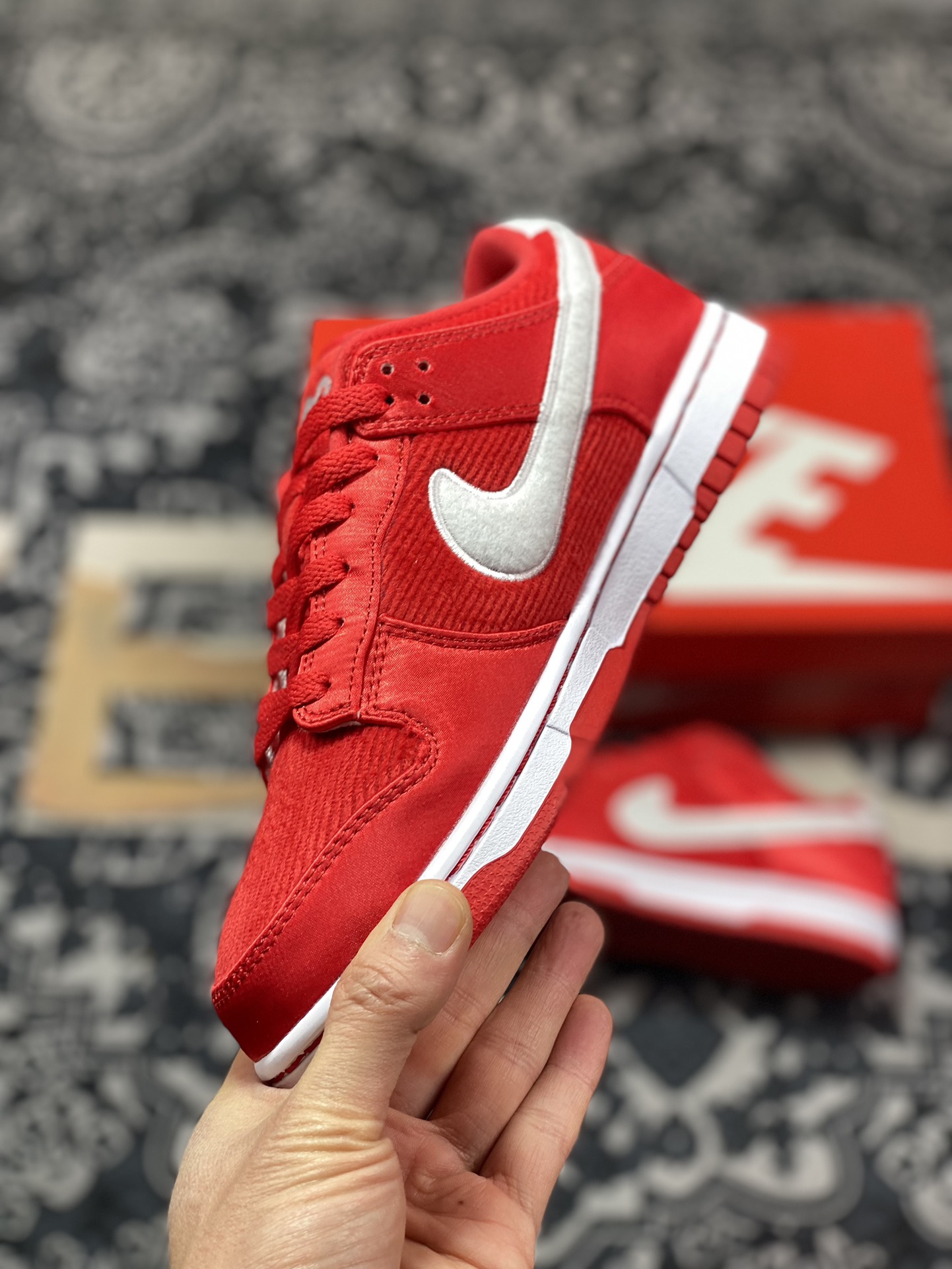 280 耐克Nike SB Dunk Low GS"Valentine’s Day"扣篮板鞋“丝绸白红情人节”FZ3548-612