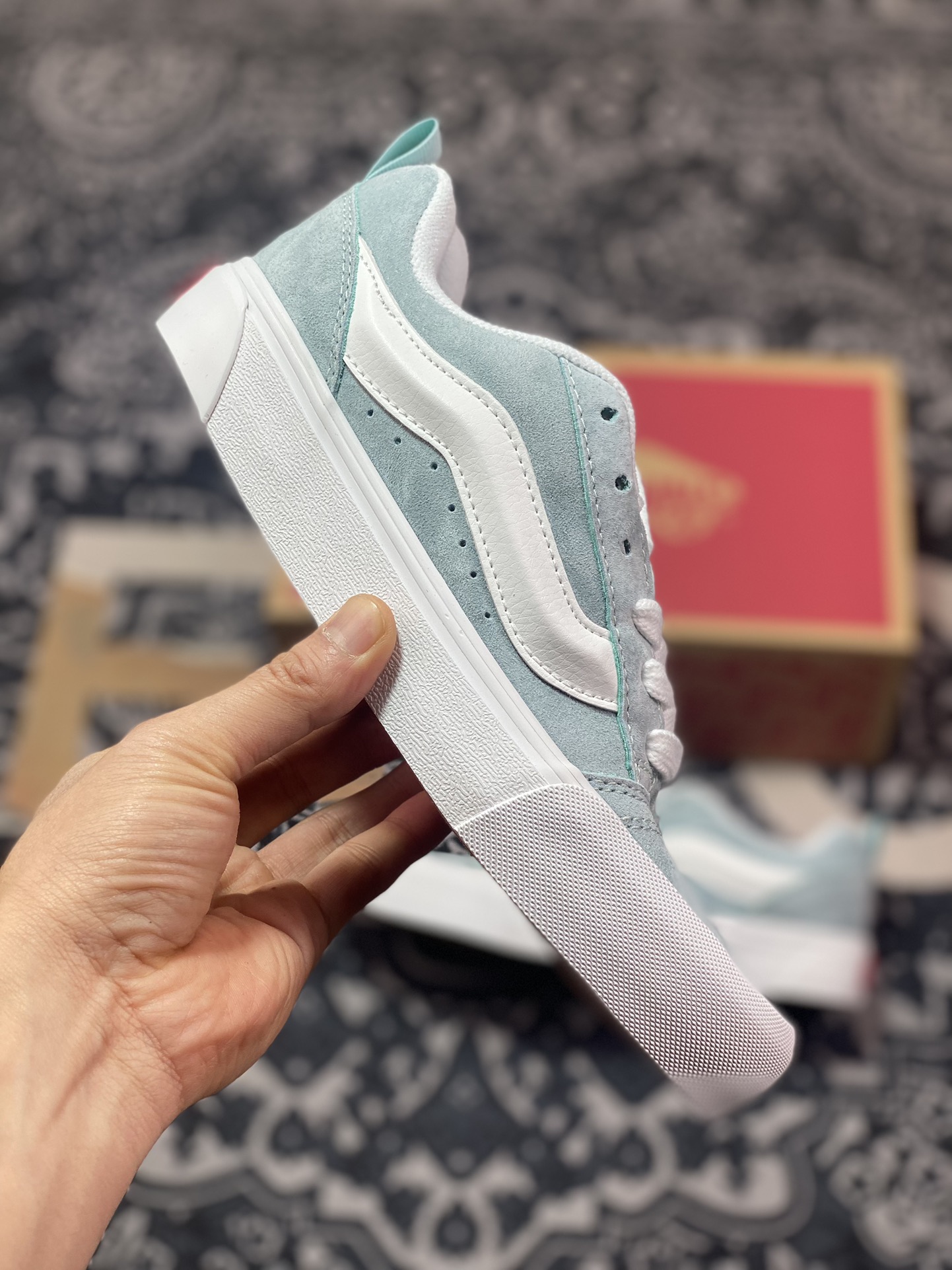 150   蓝天白云 面包鞋来了 Vans Knu-Skool VR3 LX  万斯低帮休闲硫化板鞋 VN000CS0M81