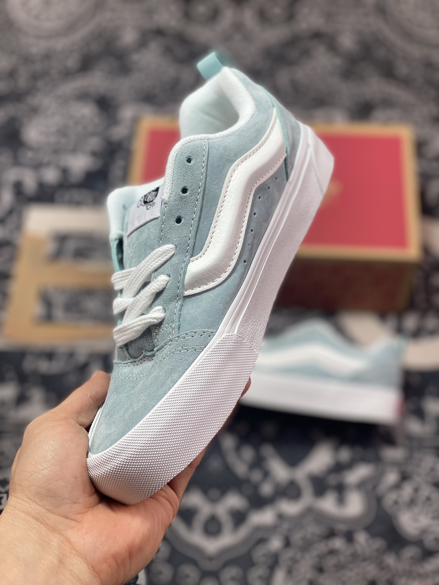 150   蓝天白云 面包鞋来了 Vans Knu-Skool VR3 LX  万斯低帮休闲硫化板鞋 VN000CS0M81