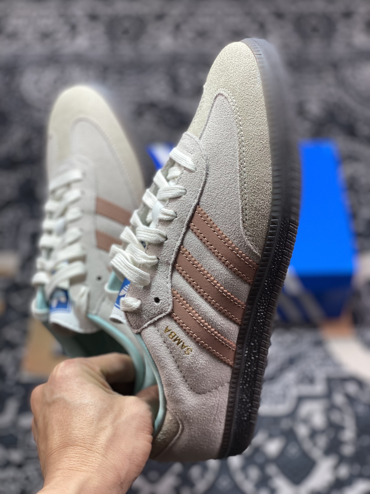 200  阿迪达斯/三叶草Adidas Originals Samba Vegan OG桑巴舞板鞋“浅灰脏粉薄荷绿焦糖底”ID2047