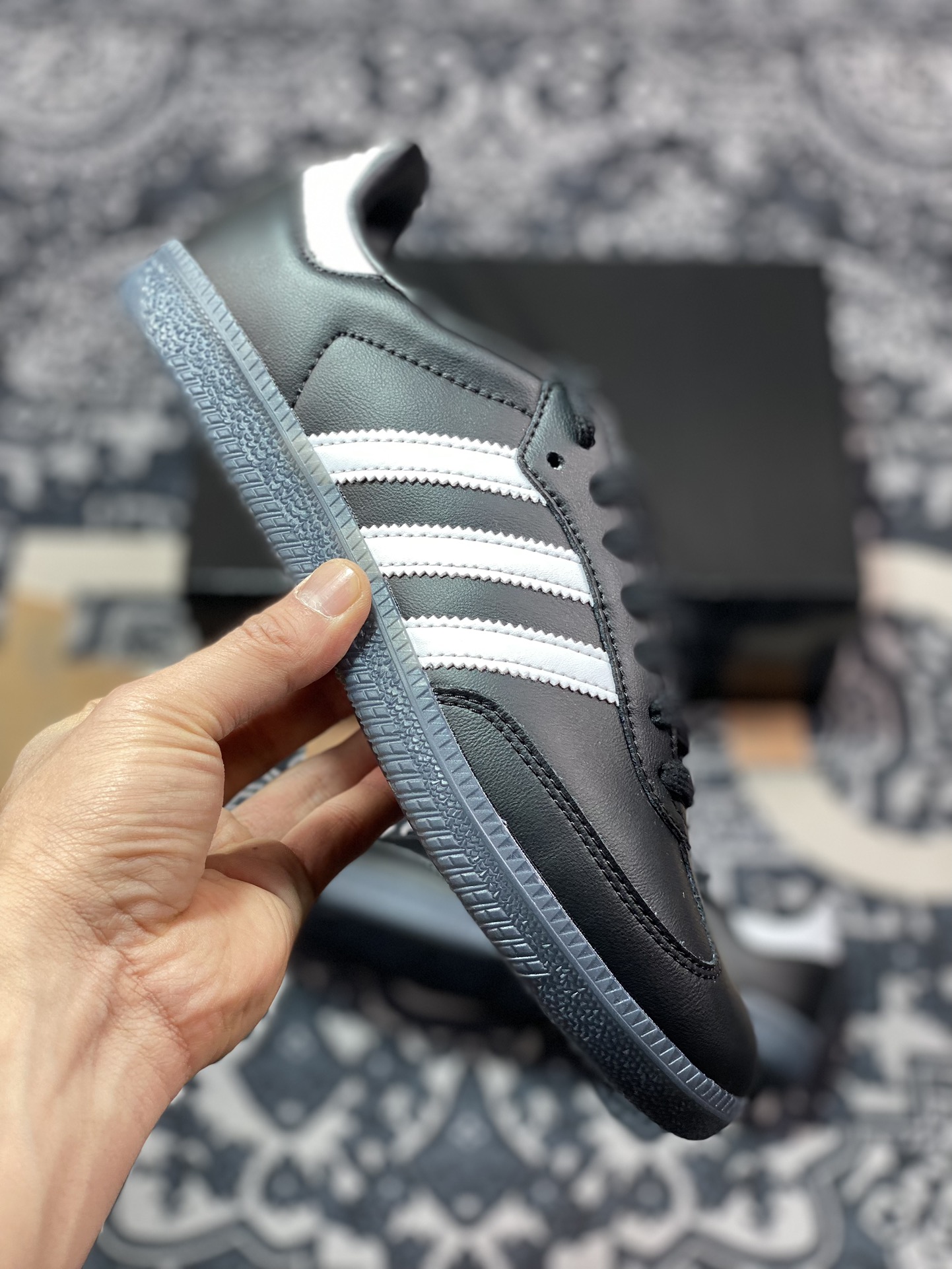 200  Fucking Awesome x Adidas Originals Samba OG 桑巴舞板鞋“联名黑白深灰底”ID7339