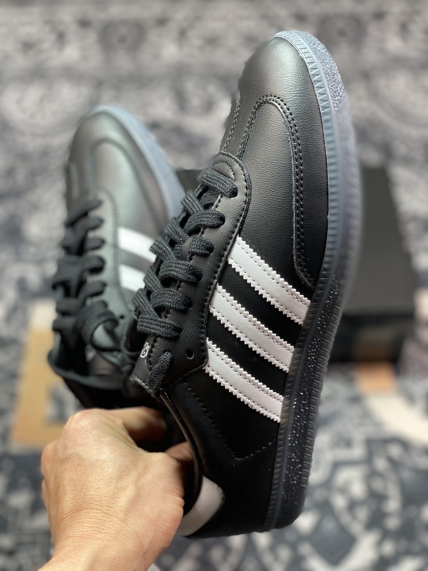 200  Fucking Awesome x Adidas Originals Samba OG 桑巴舞板鞋“联名黑白深灰底”ID7339