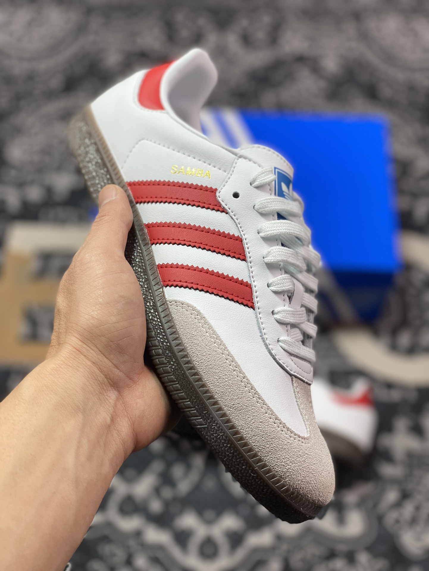 200  阿迪达斯/三叶草Adidas Originals Samba Vegan OG桑巴舞系板鞋“白浅灰大学红生胶底”IG1025