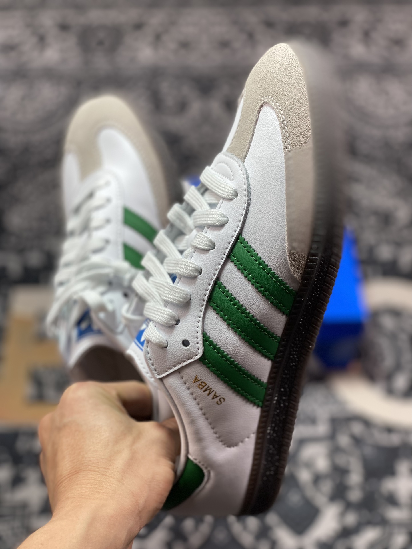 200  三叶草Adidas Originals Samba Vegan OG桑巴舞系列板鞋“皮革白浅灰深绿”IG1024