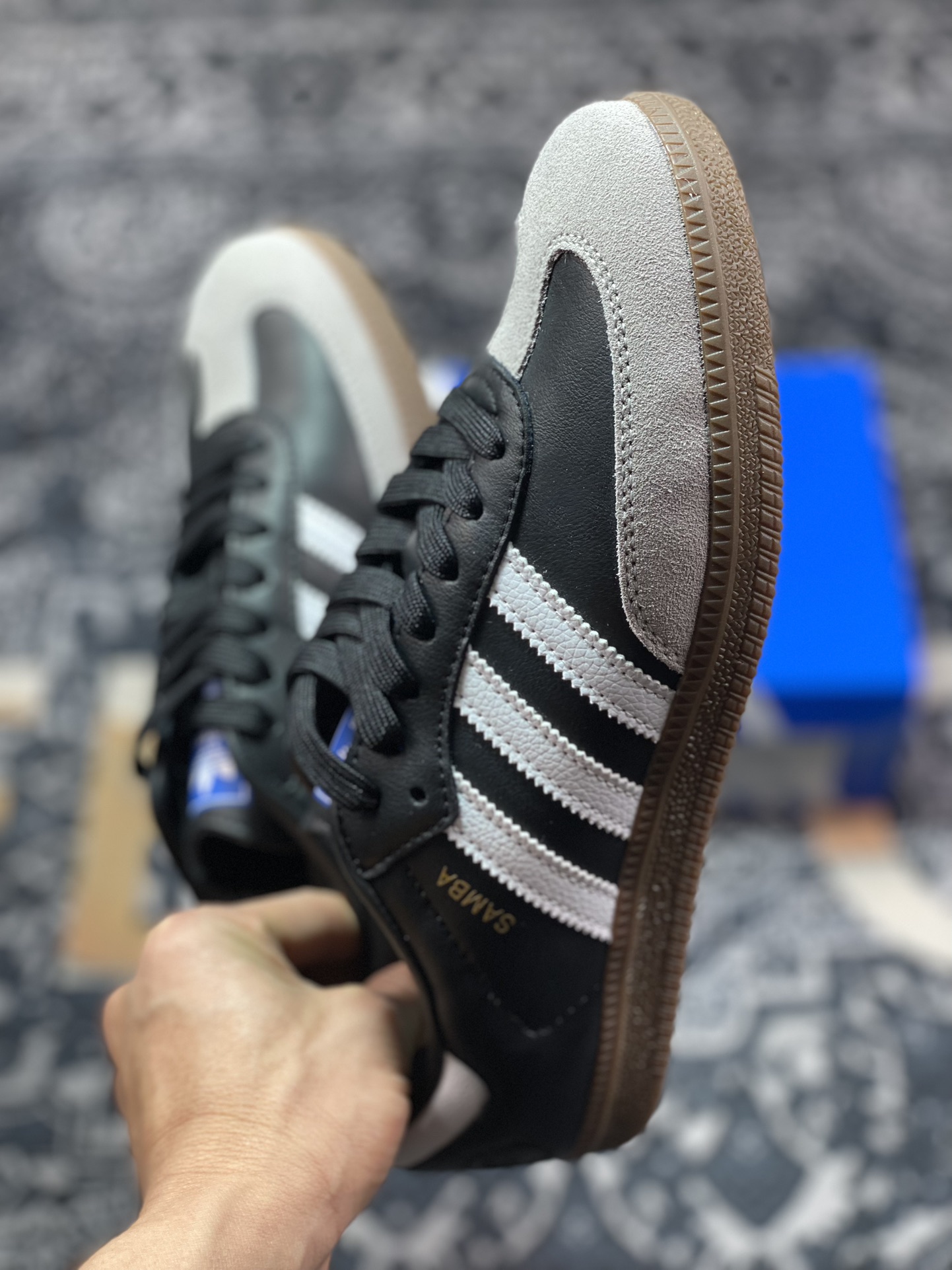 200  阿迪达斯/三叶草Adidas Originals Samba Vegan OG桑巴舞系板鞋“皮革黑白浅灰焦糖底环保标识”FX9042