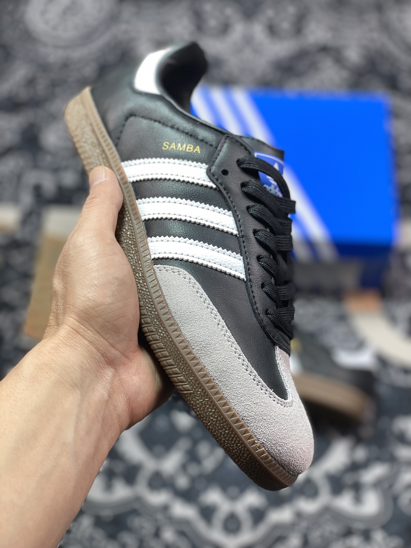 200  阿迪达斯/三叶草Adidas Originals Samba Vegan OG桑巴舞系板鞋“皮革黑白浅灰焦糖底环保标识”FX9042