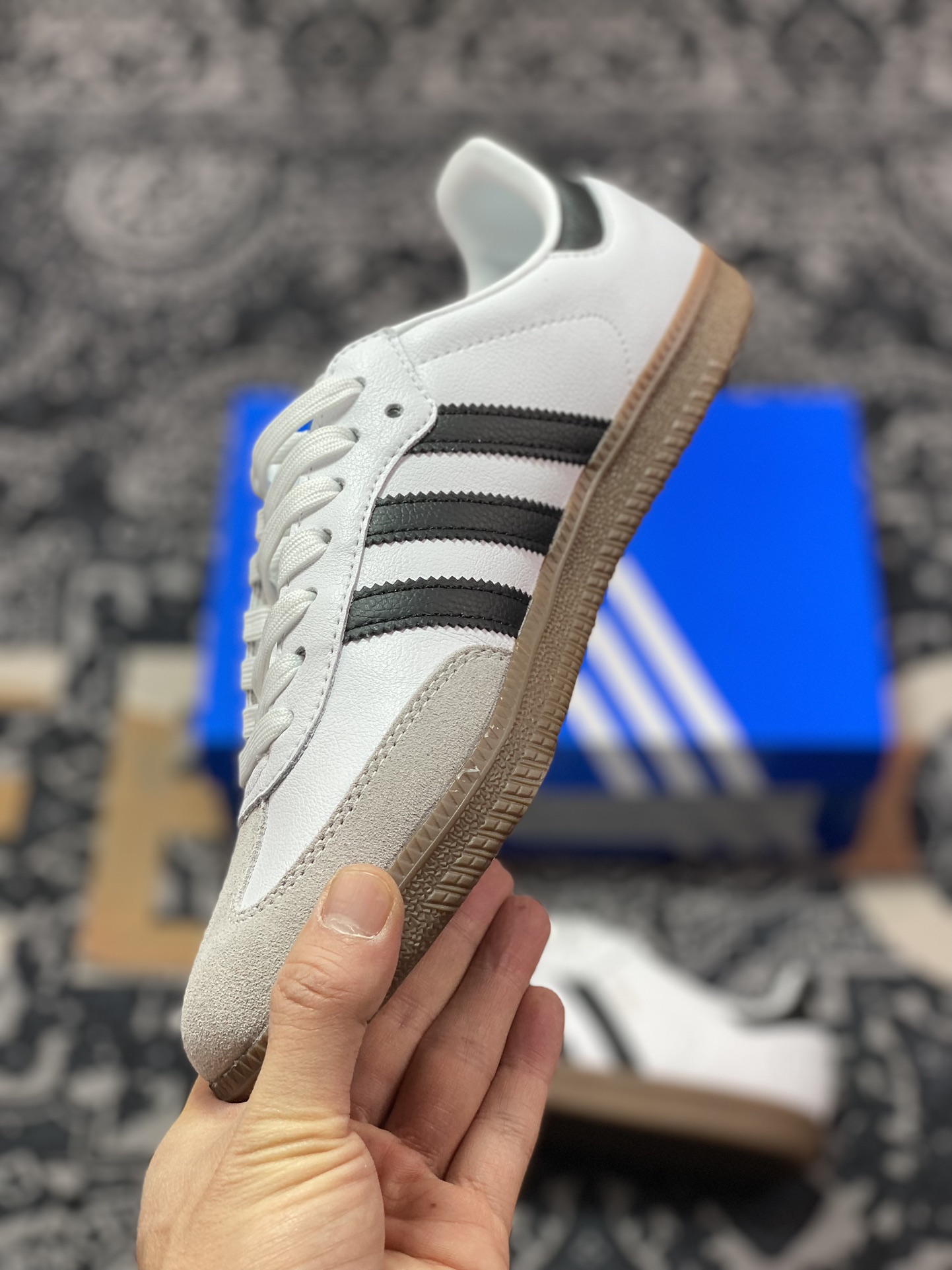 200  阿迪达斯/三叶草Adidas Originals Samba OG 桑巴舞系列绅士板鞋“皮革白黑浅灰焦糖底环保标识”FW2427