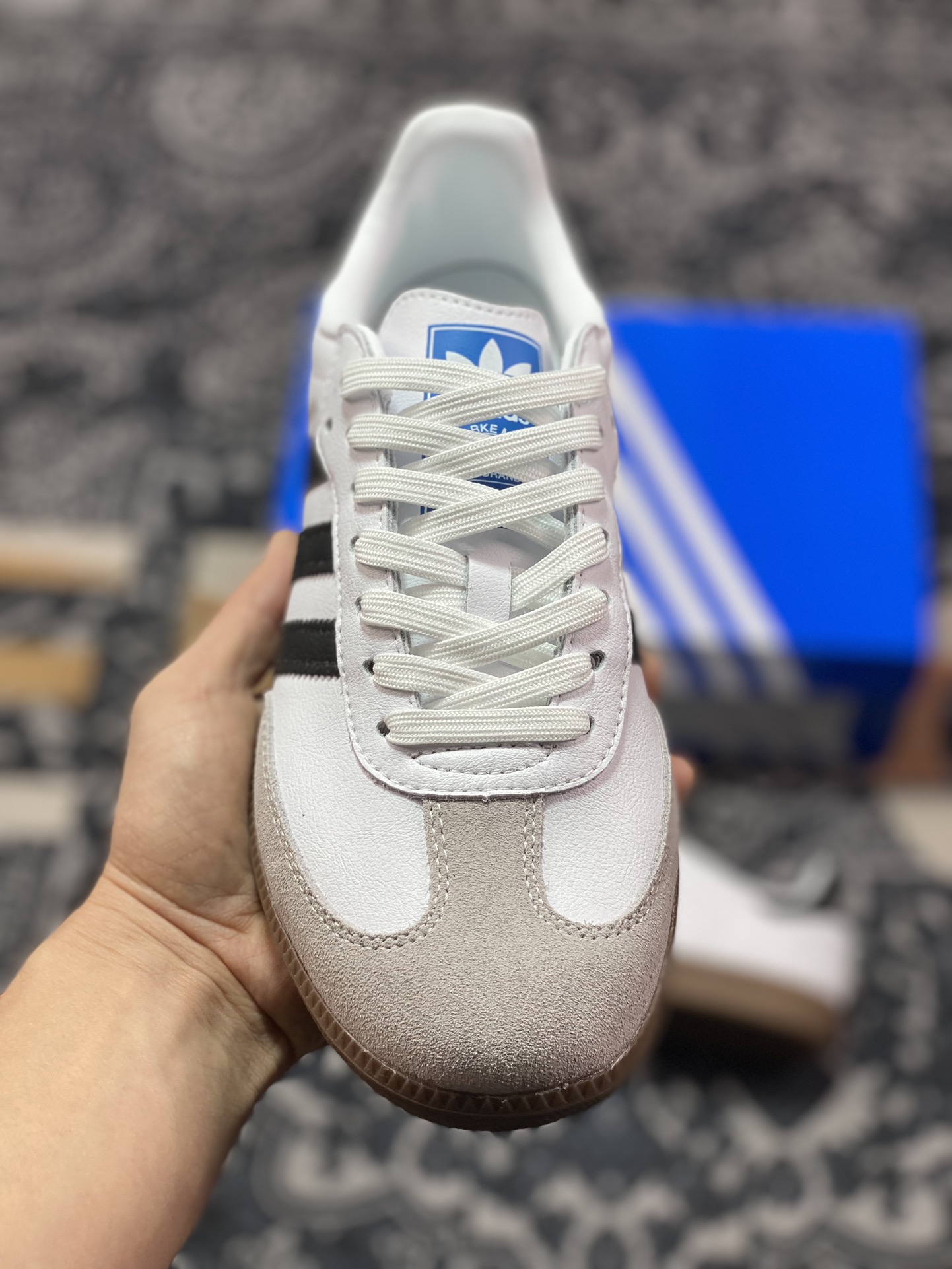 200  阿迪达斯/三叶草Adidas Originals Samba OG 桑巴舞系列绅士板鞋“皮革白黑浅灰焦糖底环保标识”FW2427