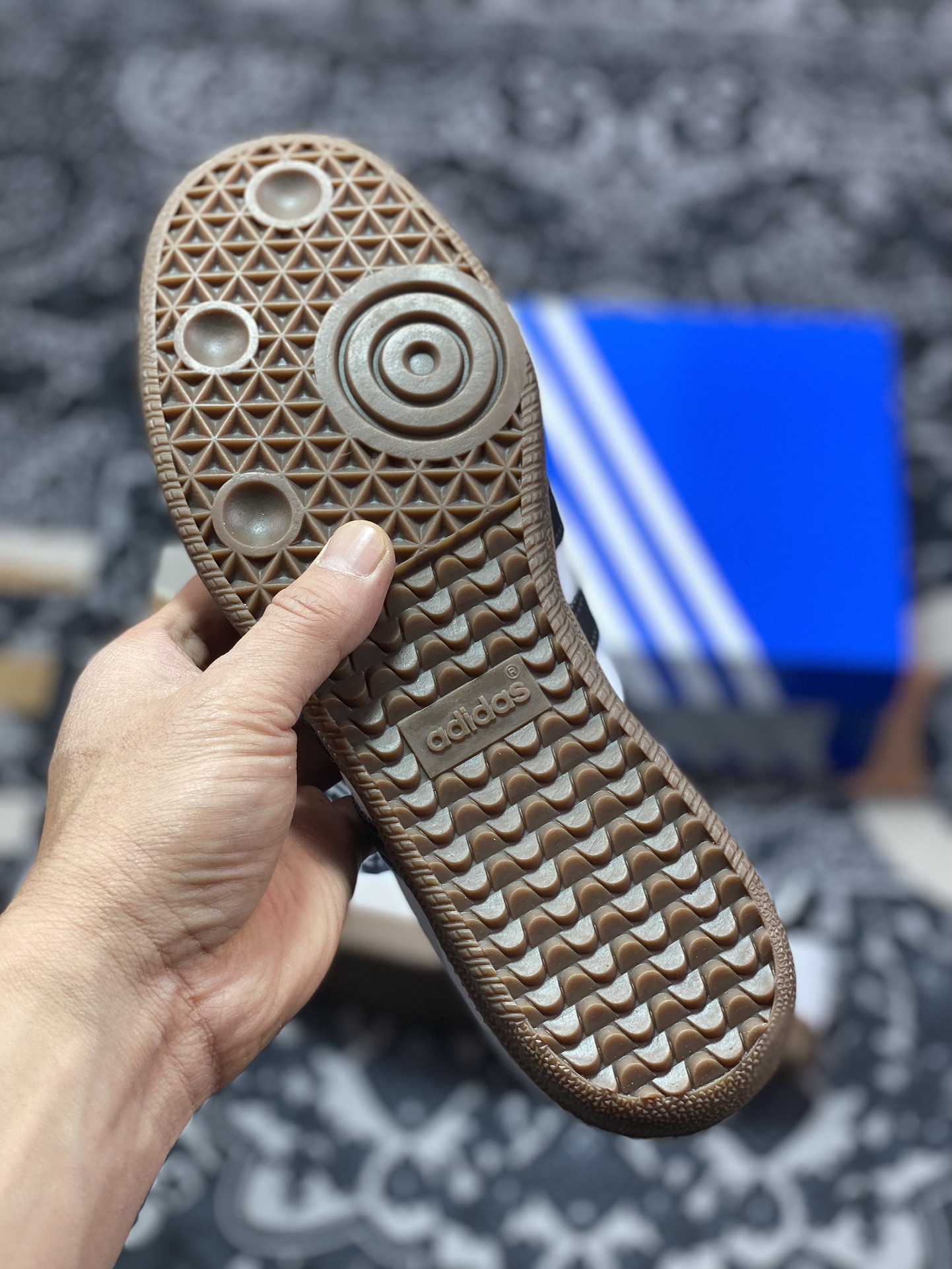 200  阿迪达斯/三叶草Adidas Originals Samba OG 桑巴舞系列绅士板鞋“皮革白黑浅灰焦糖底环保标识”FW2427