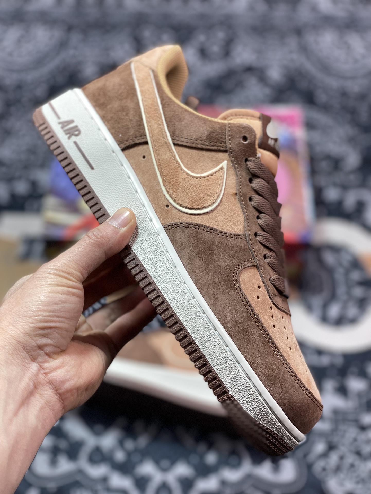 260 原装级别 Air Force 1'07 Low 暗棕麂皮  XT7138-106