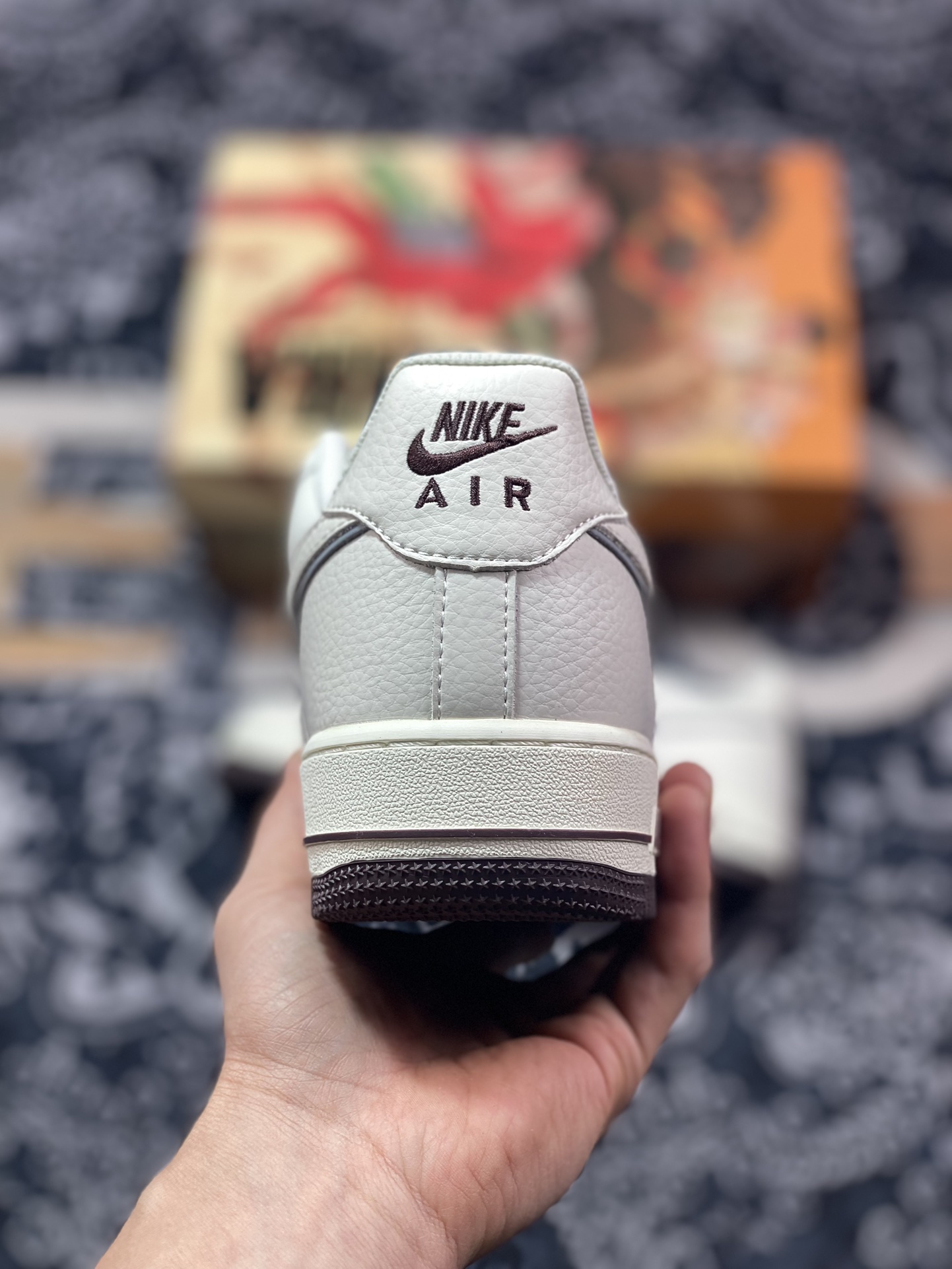 260 原装级别 Air Force 1 '07 Low 米白咖棕麂皮 DU0820-216