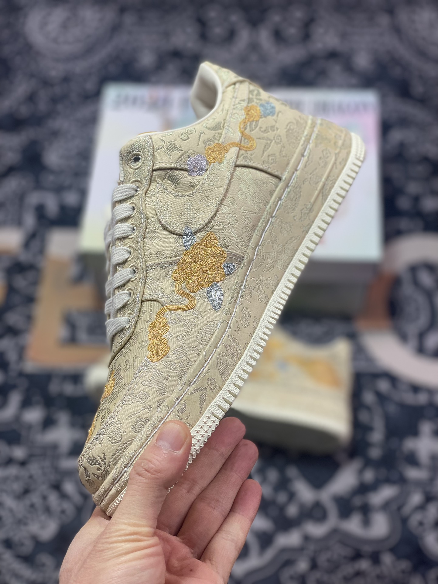 450 耐克Nike Air Force 1 ”Xixi”空军一号经典低帮百搭休闲运动板鞋“黄金卡其丝绸提花”HJ4285-777