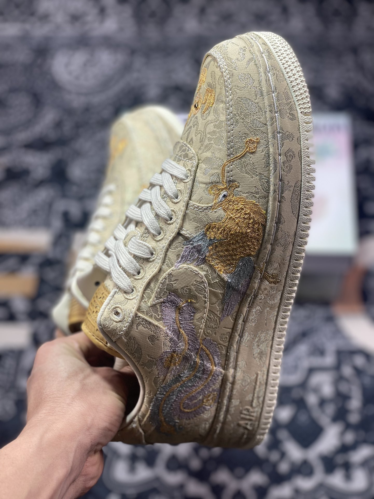 450 耐克Nike Air Force 1 ”Xixi”空军一号经典低帮百搭休闲运动板鞋“黄金卡其丝绸提花”HJ4285-777