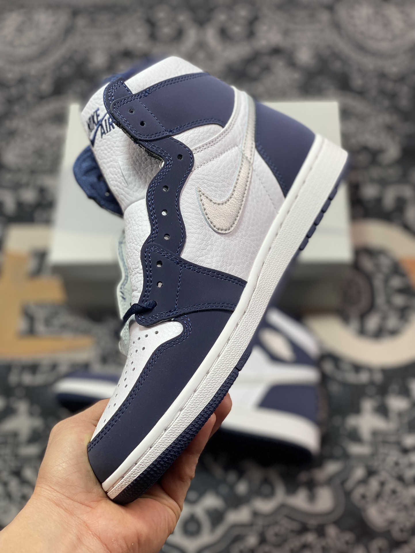 420 优选 原装级别 外贸版本 Air Jordan 1 AJ1 Retro High OG “Midnight Navy”午夜海军蓝  DC1788-100