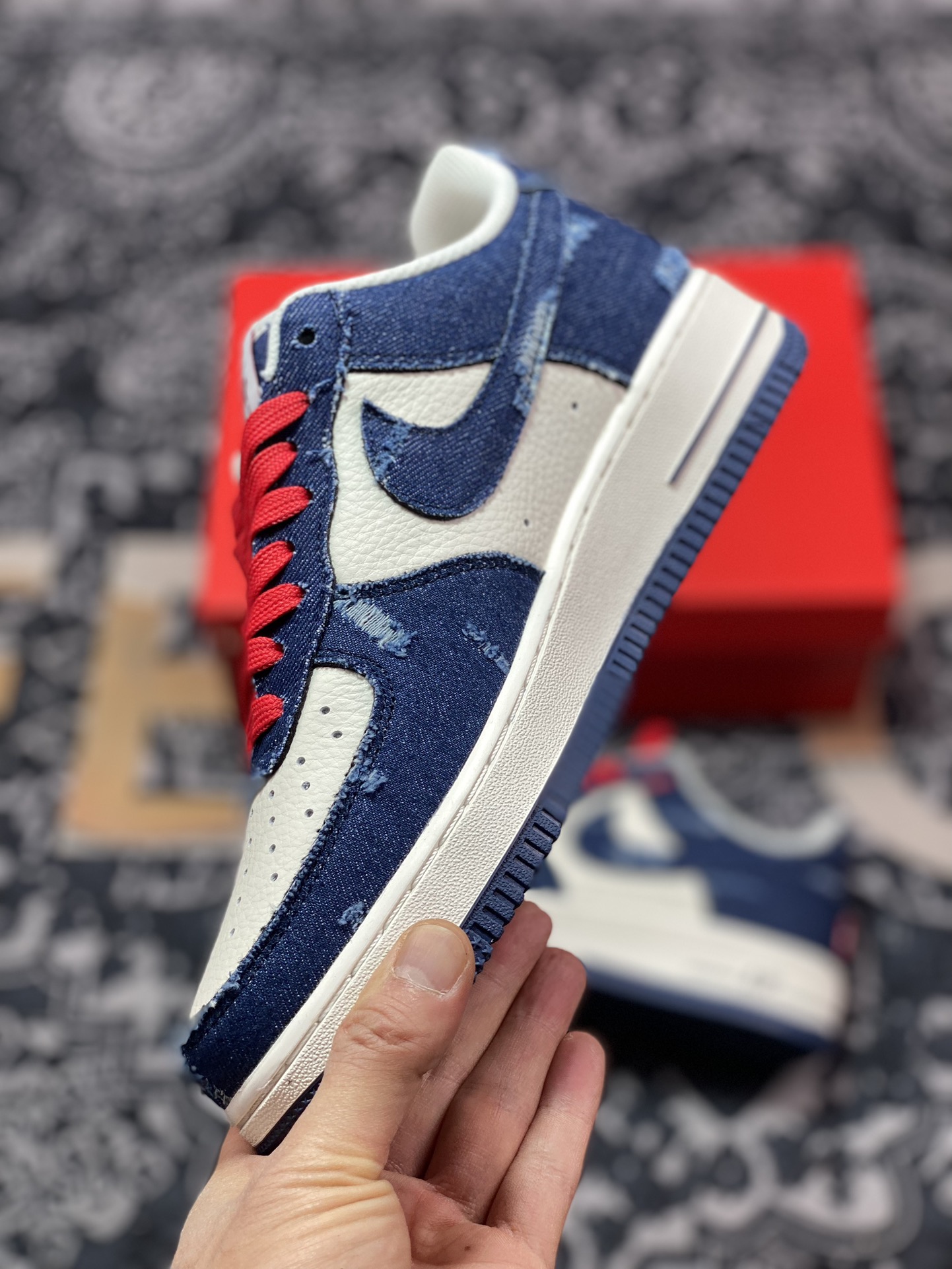 240 李维斯Levi's x Nike Air Force 1 07 Low”Exclusive Denim”空军一号板鞋“拼接米白深蓝磨破牛仔布”VT5698-589