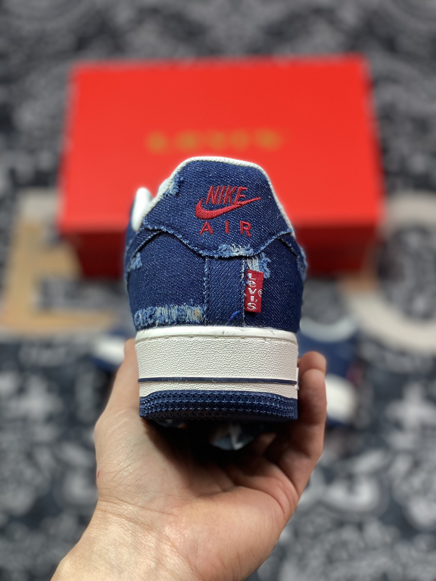 240 李维斯Levi's x Nike Air Force 1 07 Low”Exclusive Denim”空军一号板鞋“拼接米白深蓝磨破牛仔布”VT5698-589