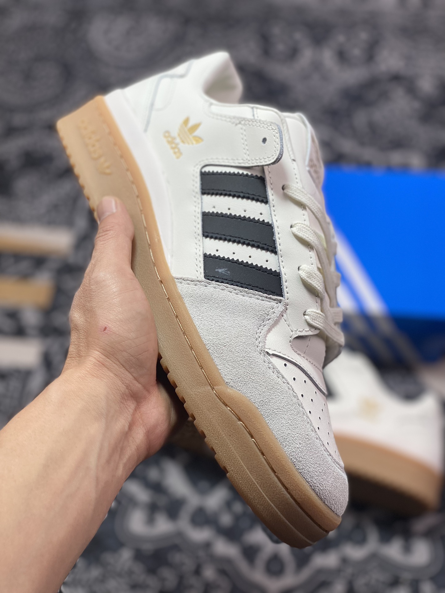 240  Adidas Originals FORUM Low CL 专柜同步 经典运动休闲板鞋 白色 IG3769