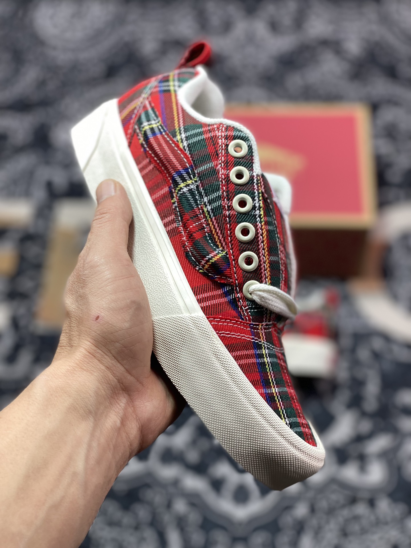 150   Vans Classics Knu Skool  苏格兰红格纹 厚鞋舌面包鞋