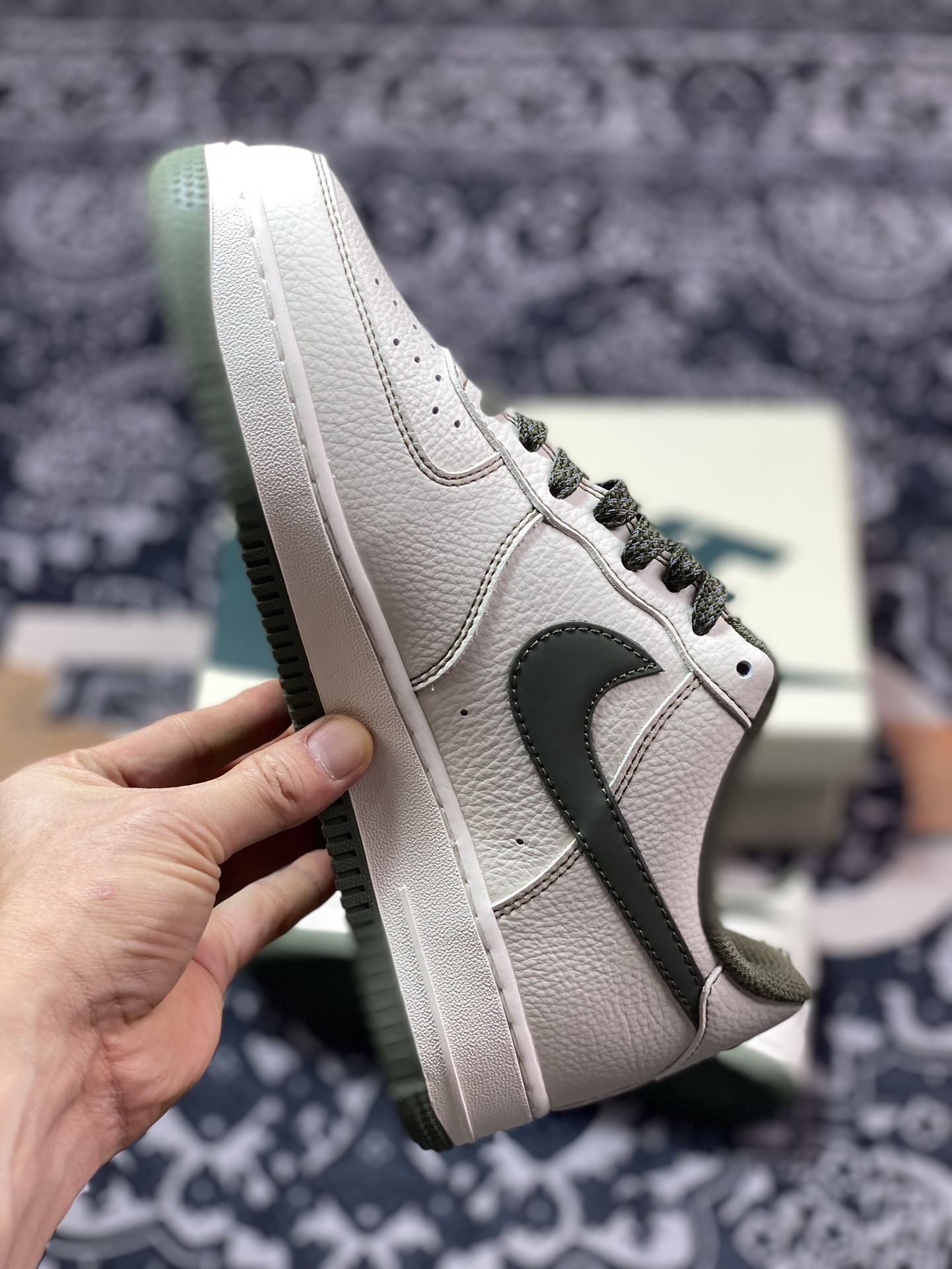 240 原装级别 Air Force 1 '07 Low 五道杠深绿反光  UN2395-521