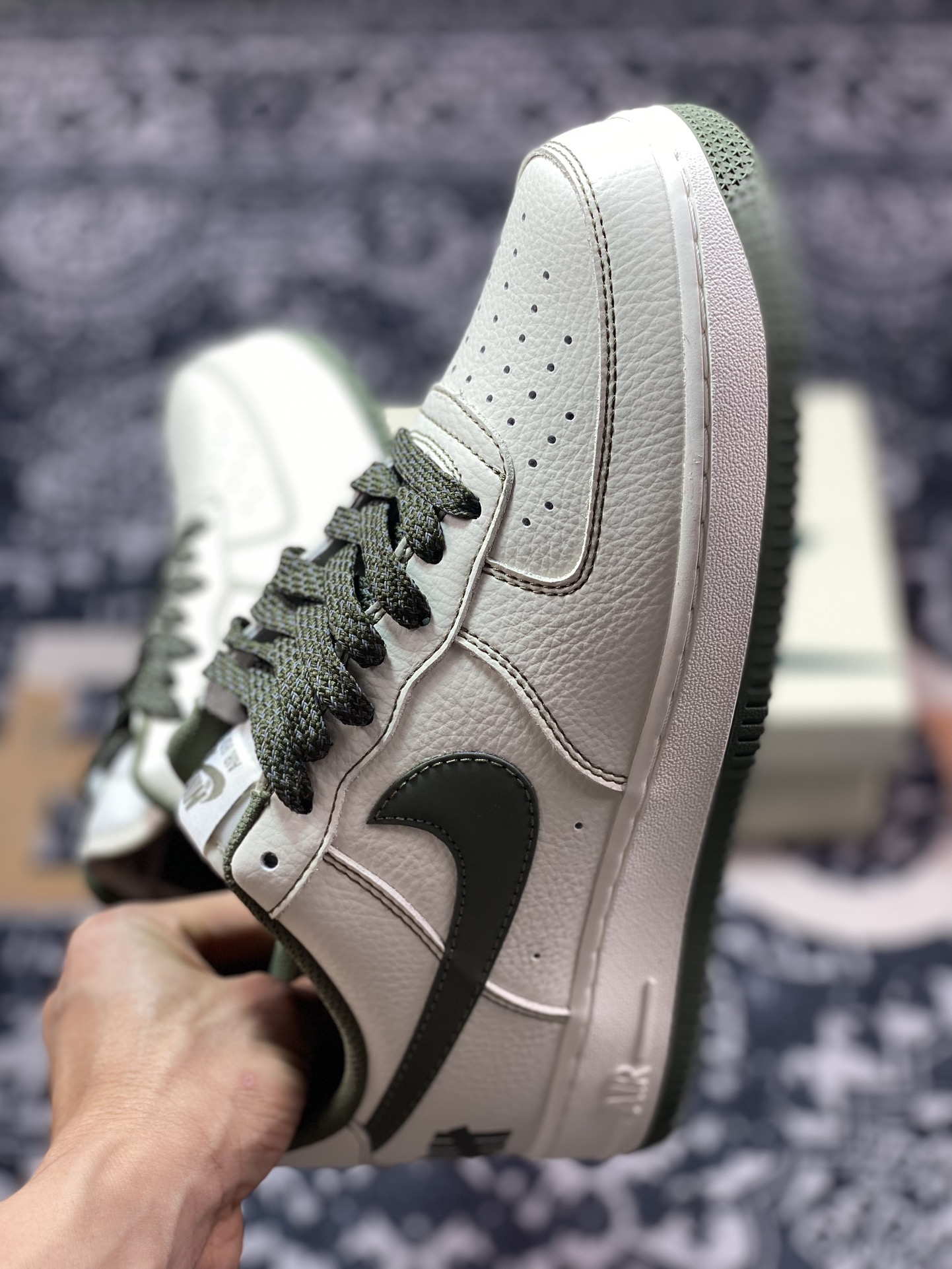 240 原装级别 Air Force 1 '07 Low 五道杠深绿反光  UN2395-521