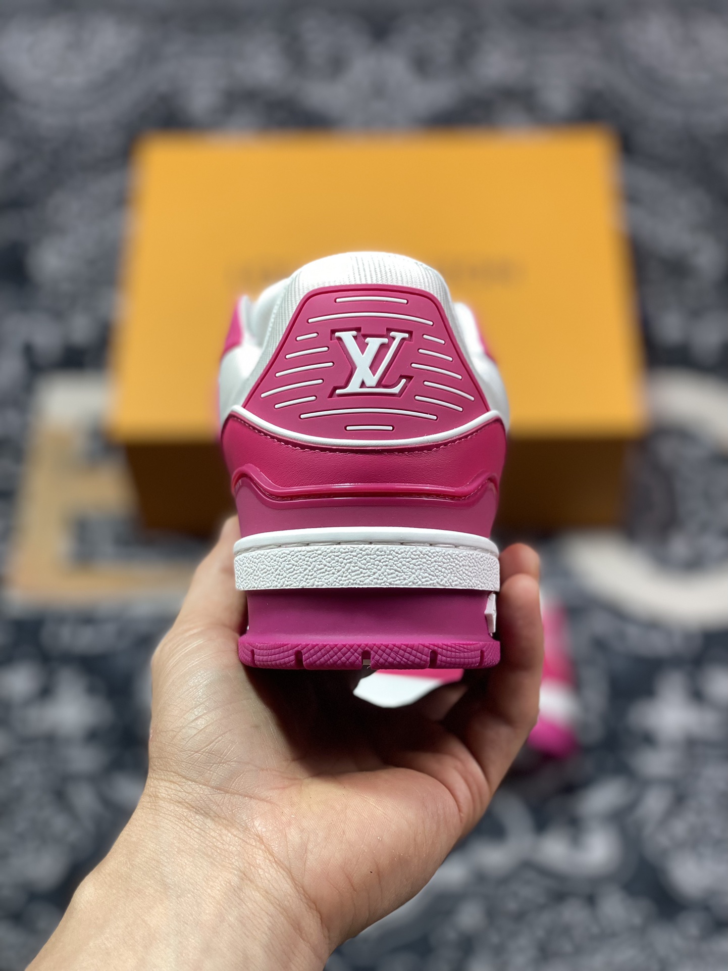D8700  路易威登Louis Vuitton Trainer Sneaker Low休闲运动文化百搭篮球板鞋