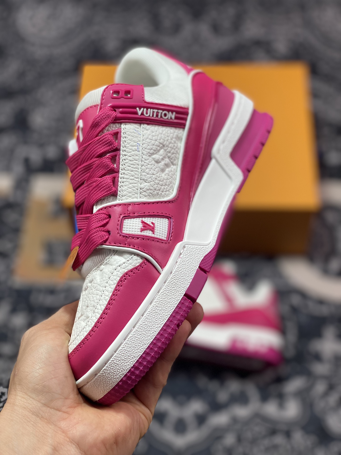 D8700  路易威登Louis Vuitton Trainer Sneaker Low休闲运动文化百搭篮球板鞋