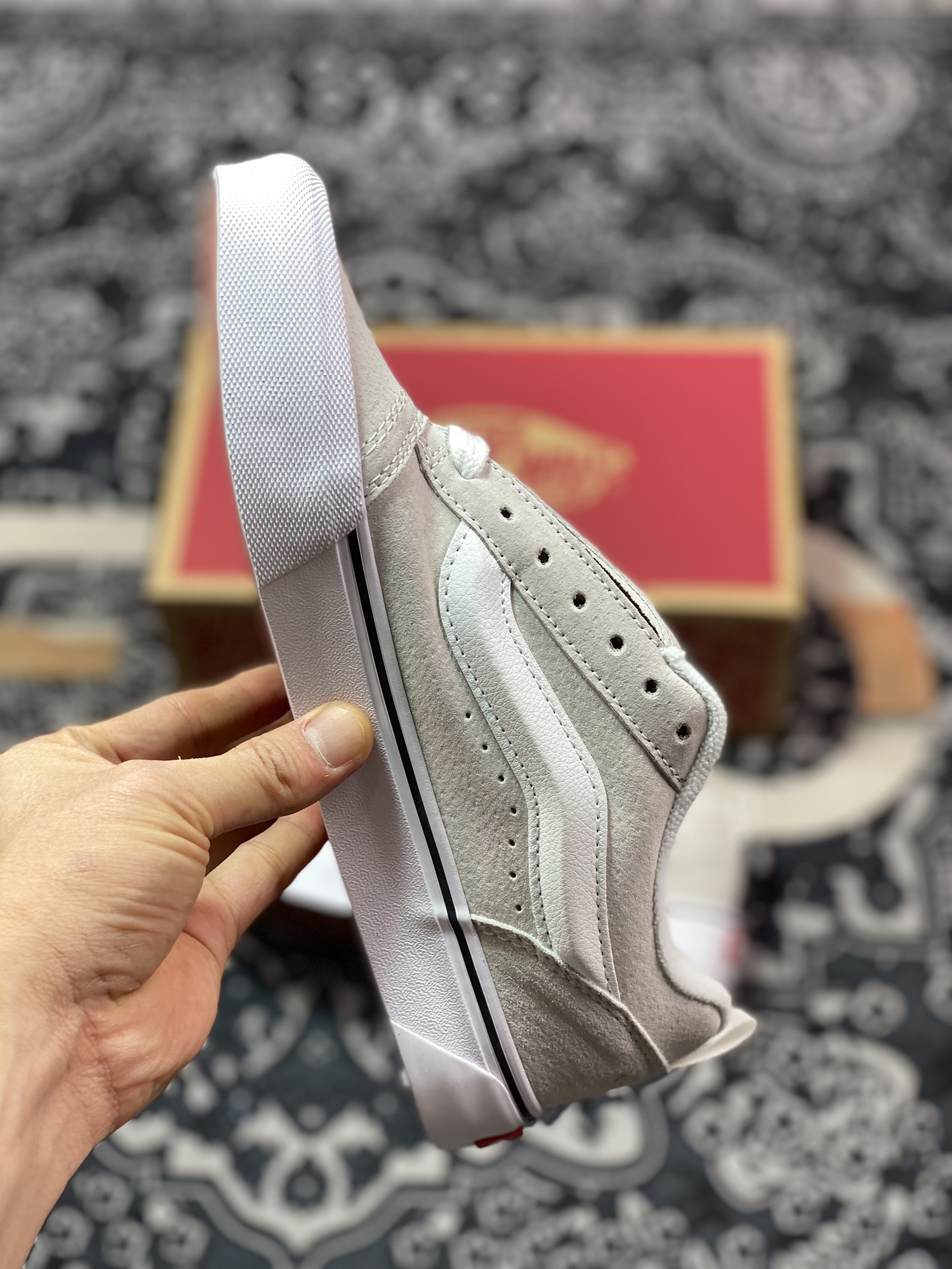 140   Vans Classics Knu Skool 米白黑线条 厚鞋舌面包鞋