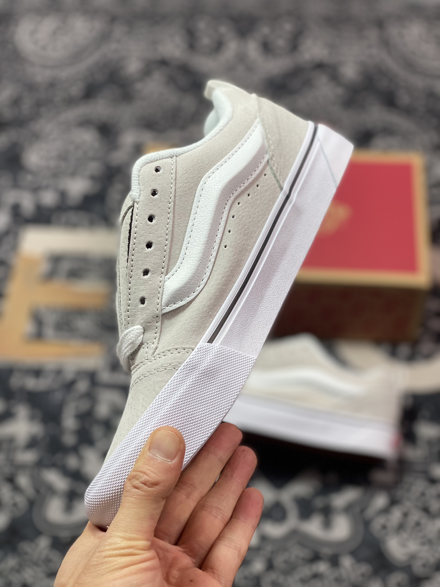 140   Vans Classics Knu Skool 米白黑线条 厚鞋舌面包鞋