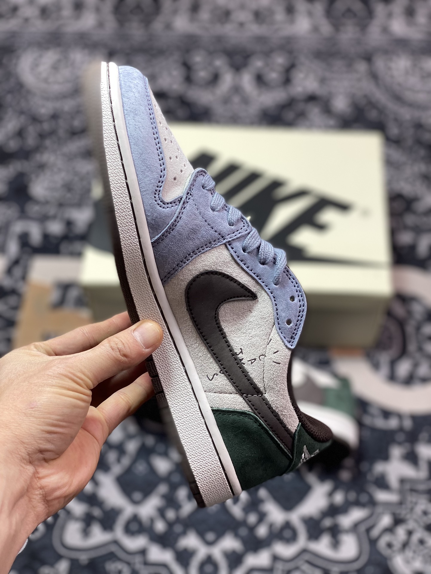 300 Travis Scott x Nike Air Jordan 1 Low OG SP"Cactus Jack"AJ1乔丹一代篮球鞋“TS联名浅灰紫绿暗灰反钩”DM7866-820