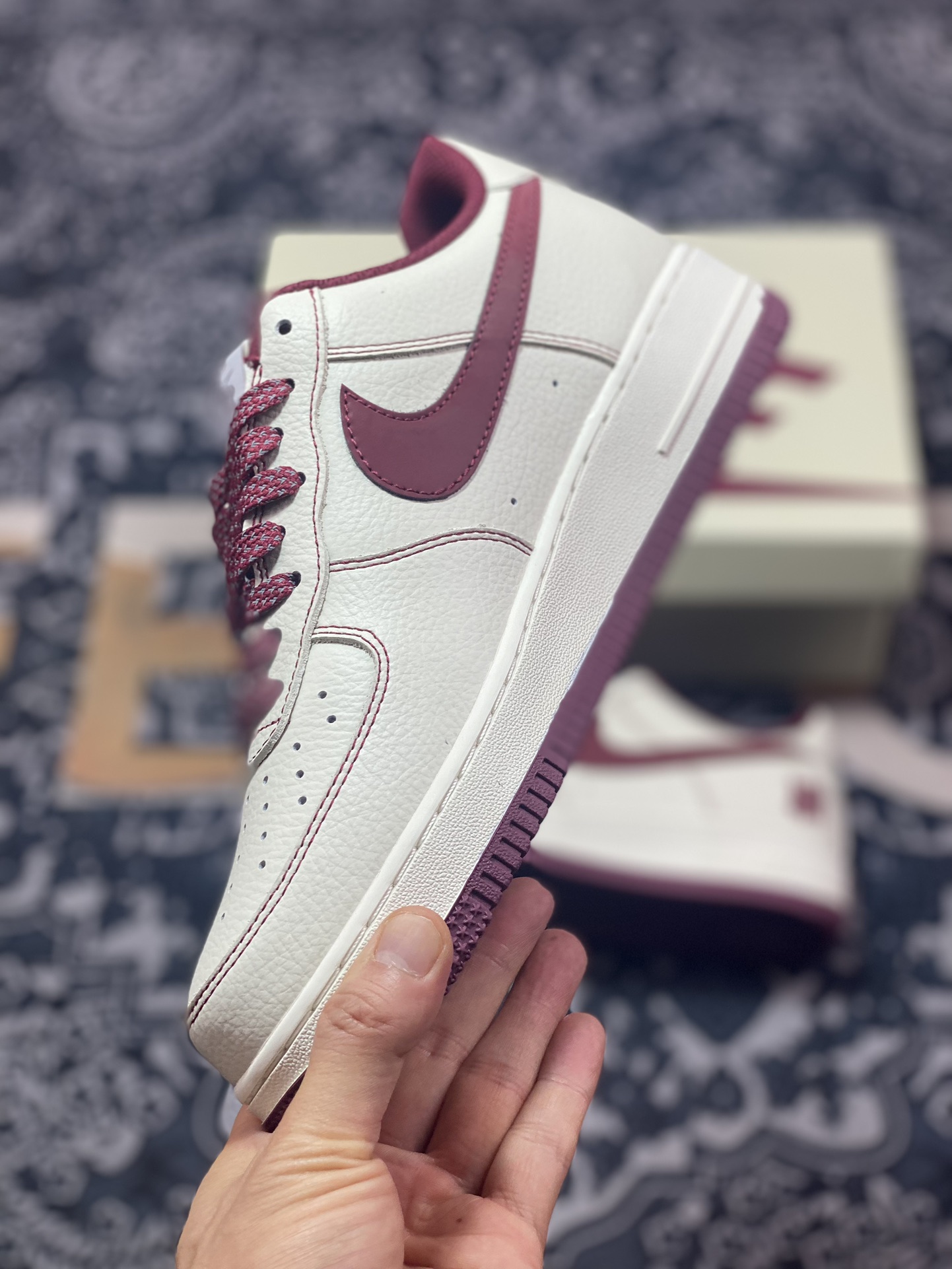 240 UNDEFEATED x Nike Air Force 1′07 Low”Beige/Wine Red”空军一号板鞋“皮革五杠米白酒红钩子”UN2395-523