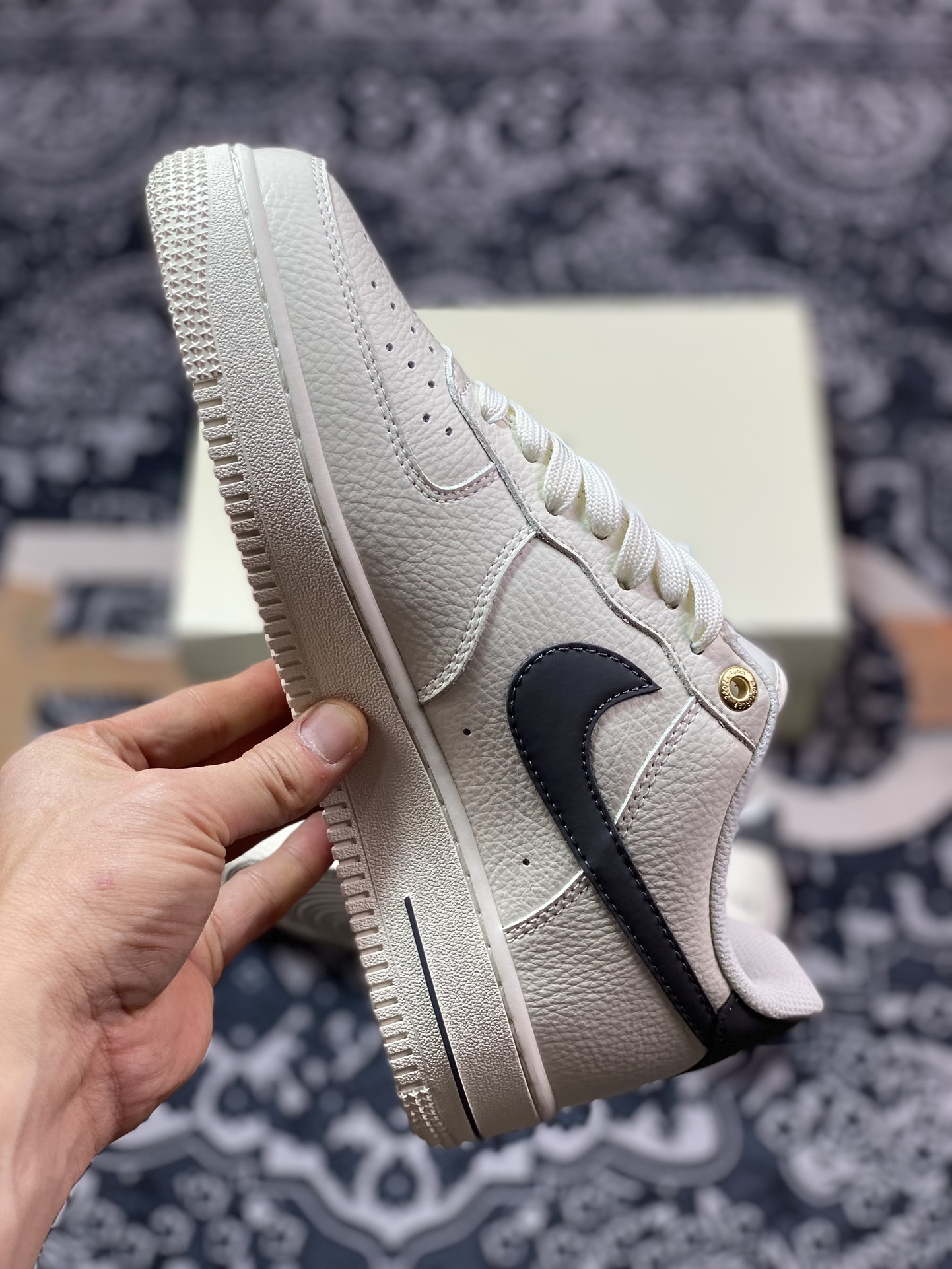 240 耐克Nike Air Force 1'07 Low"NAI-KE/Beige/Dark Grey"空军一号板鞋“NAIKE米白深灰小钩”NK0621-100