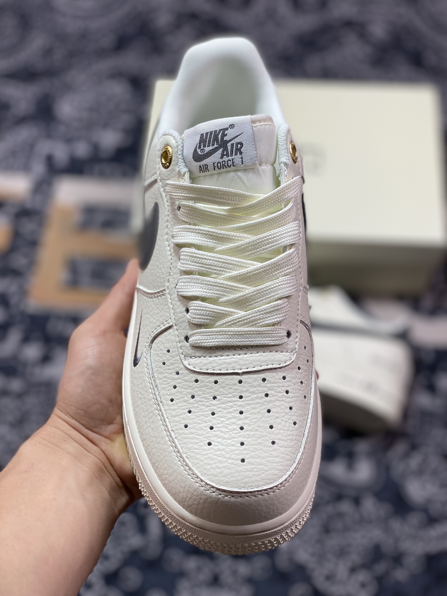 240 耐克Nike Air Force 1'07 Low"NAI-KE/Beige/Dark Grey"空军一号板鞋“NAIKE米白深灰小钩”NK0621-100